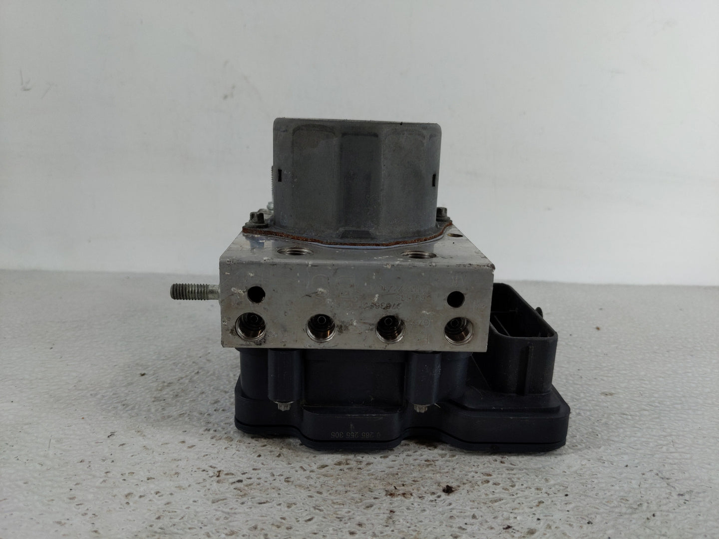 2017 Subaru Forester ABS Pump Control Module Replacement P/N:27536SG190 Fits OEM Used Auto Parts - Oemusedautoparts1.com