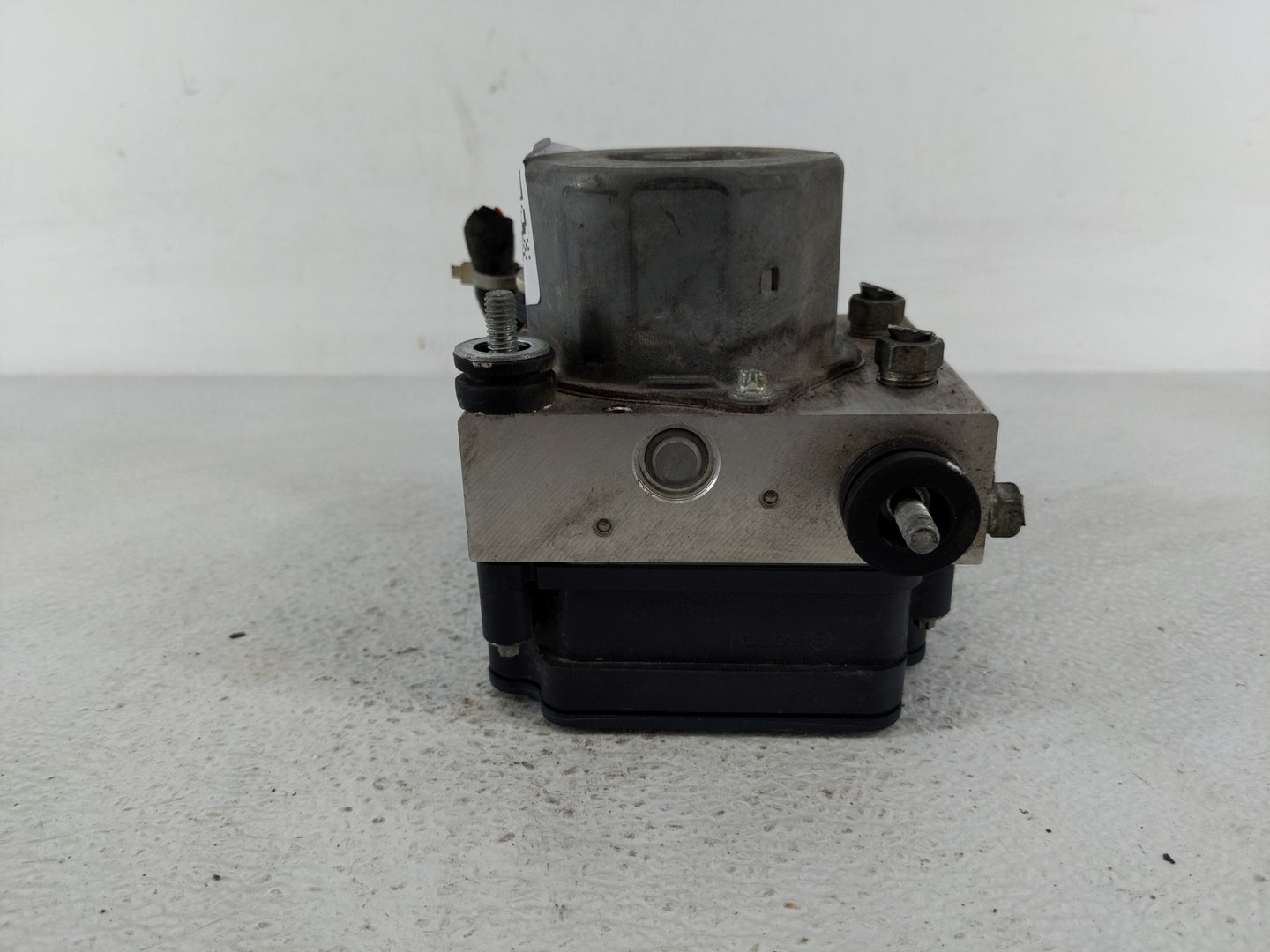 2017 Subaru Forester ABS Pump Control Module Replacement P/N:269535 27536SG190 Fits OEM Used Auto Parts - Oemusedautoparts1.