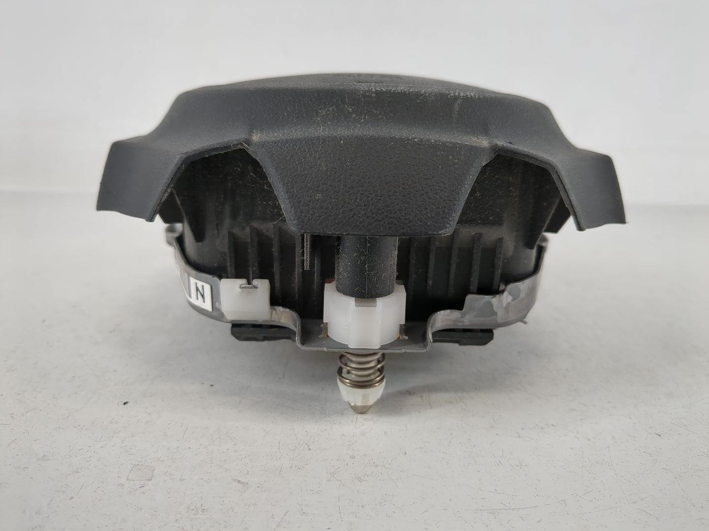 2017 Subaru Forester Air Bag Driver Left Steering Wheel Mounted P/N:WR60TU61823 Fits OEM Used Auto Parts - Oemusedautoparts1