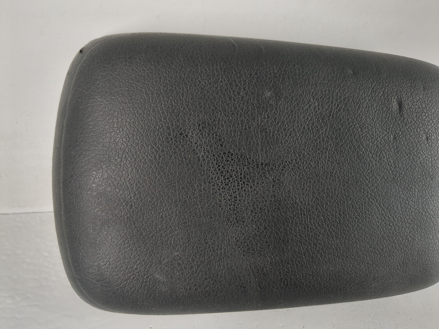 2014-2018 Subaru Forester Center Console Armrest Cover Lid Fits Fits 2014 2015 2016 2017 2018 OEM Used Auto Parts - Oemuseda