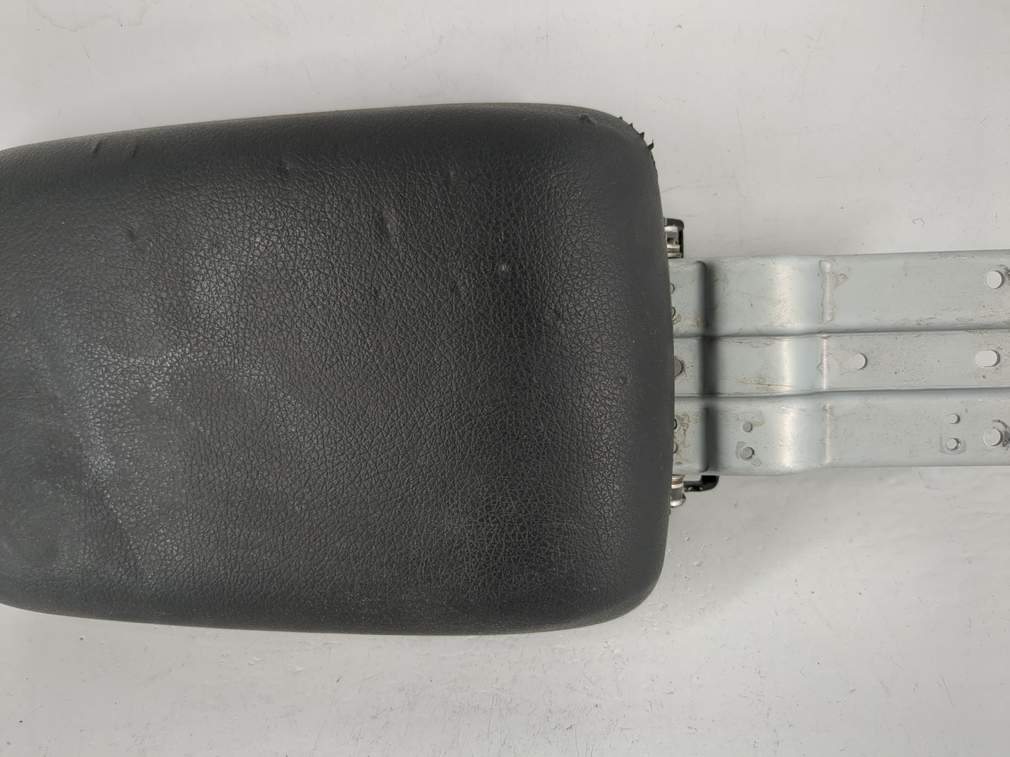 2014-2018 Subaru Forester Center Console Armrest Cover Lid Fits Fits 2014 2015 2016 2017 2018 OEM Used Auto Parts - Oemuseda