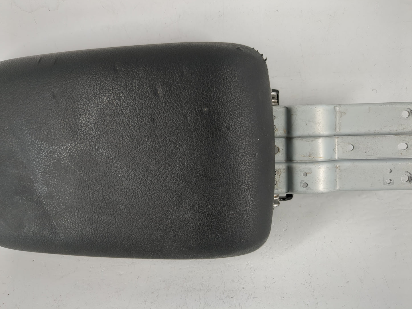 2014-2018 Subaru Forester Center Console Armrest Cover Lid Fits Fits 2014 2015 2016 2017 2018 OEM Used Auto Parts - Oemuseda
