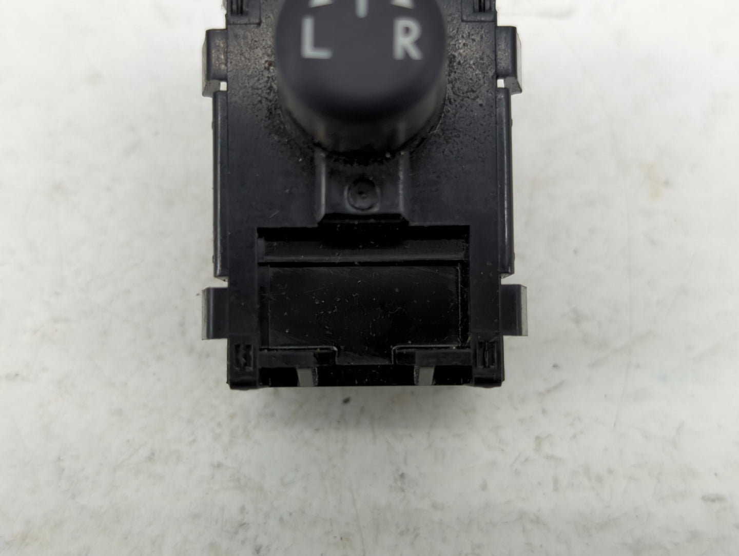 2017 Subaru Forester Master Power Window Switch Replacement Driver Side Left P/N:83061FJ010 Fits OEM Used Auto Parts - Oemus