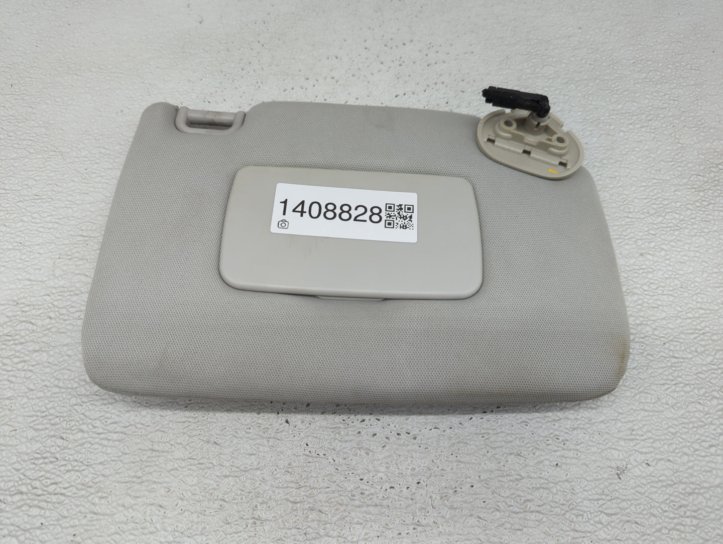 2017 Subaru Forester Sun Visor Shade Replacement Passenger Right Mirror Fits OEM Used Auto Parts - Oemusedautoparts1.com