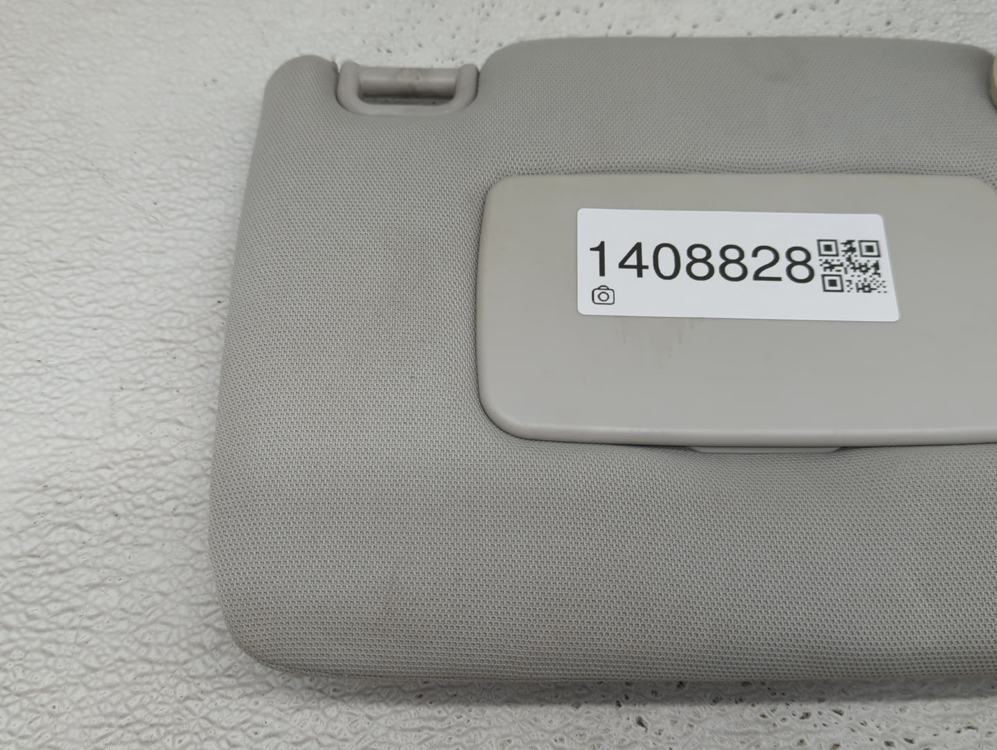 2017 Subaru Forester Sun Visor Shade Replacement Passenger Right Mirror Fits OEM Used Auto Parts - Oemusedautoparts1.com