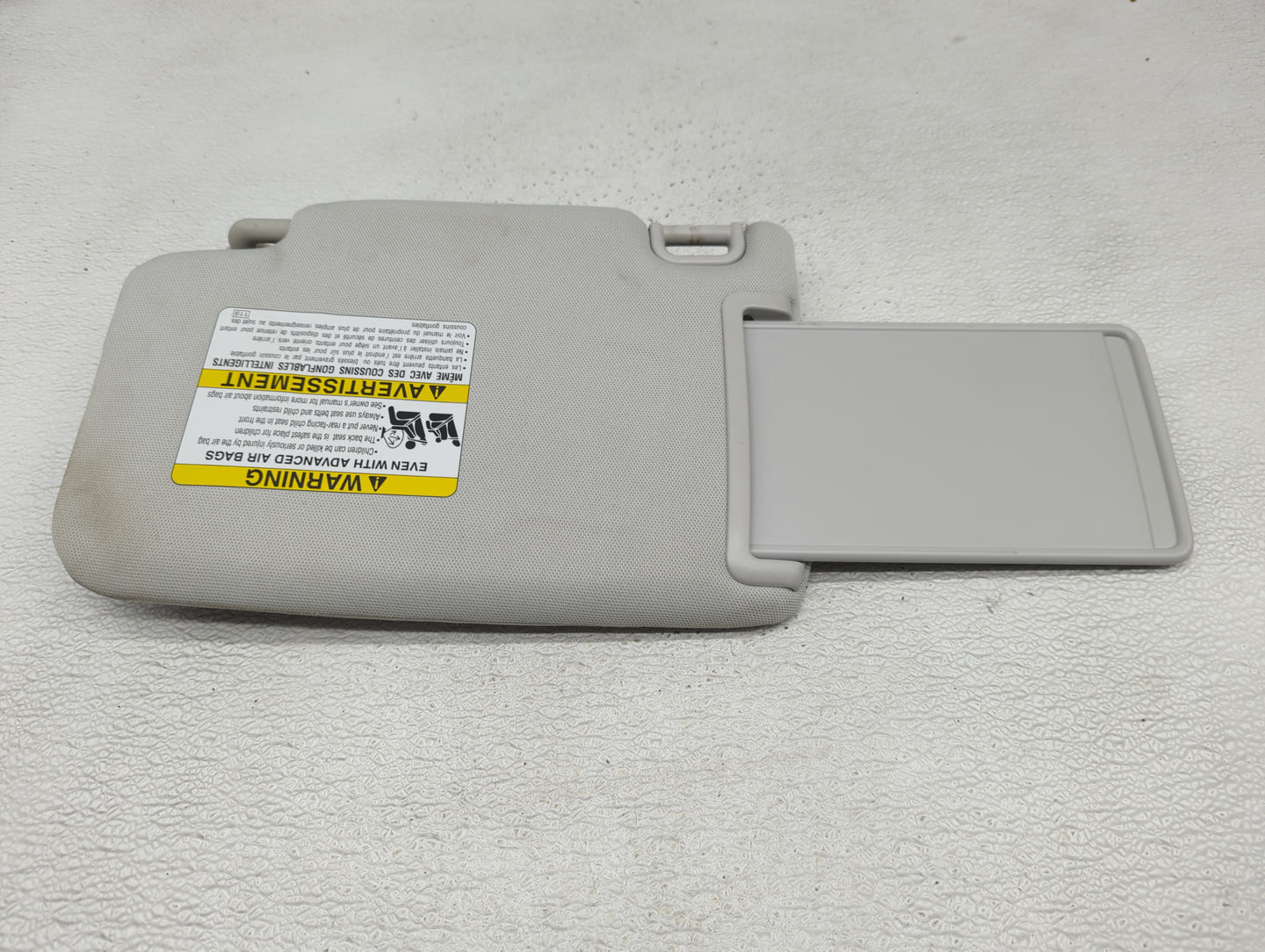 2017 Subaru Forester Sun Visor Shade Replacement Passenger Right Mirror Fits OEM Used Auto Parts - Oemusedautoparts1.com