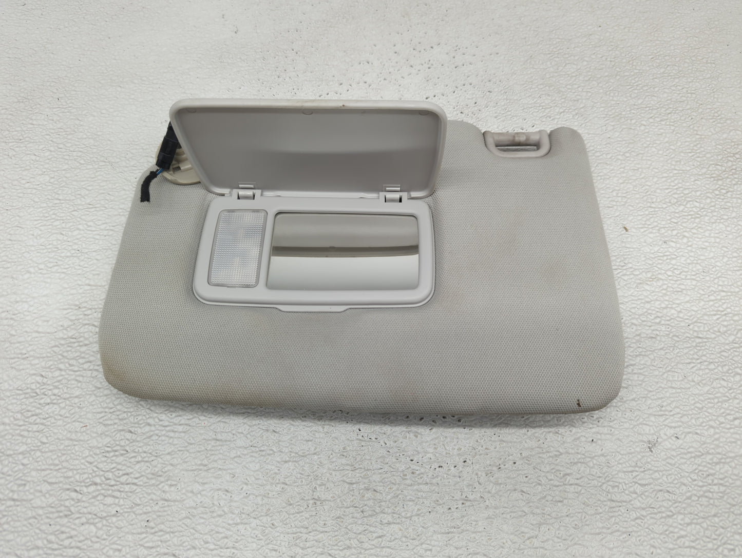 2017-2018 Subaru Forester Sun Visor Shade Replacement Driver Left Mirror Fits Fits 2017 2018 OEM Used Auto Parts - Oemusedau