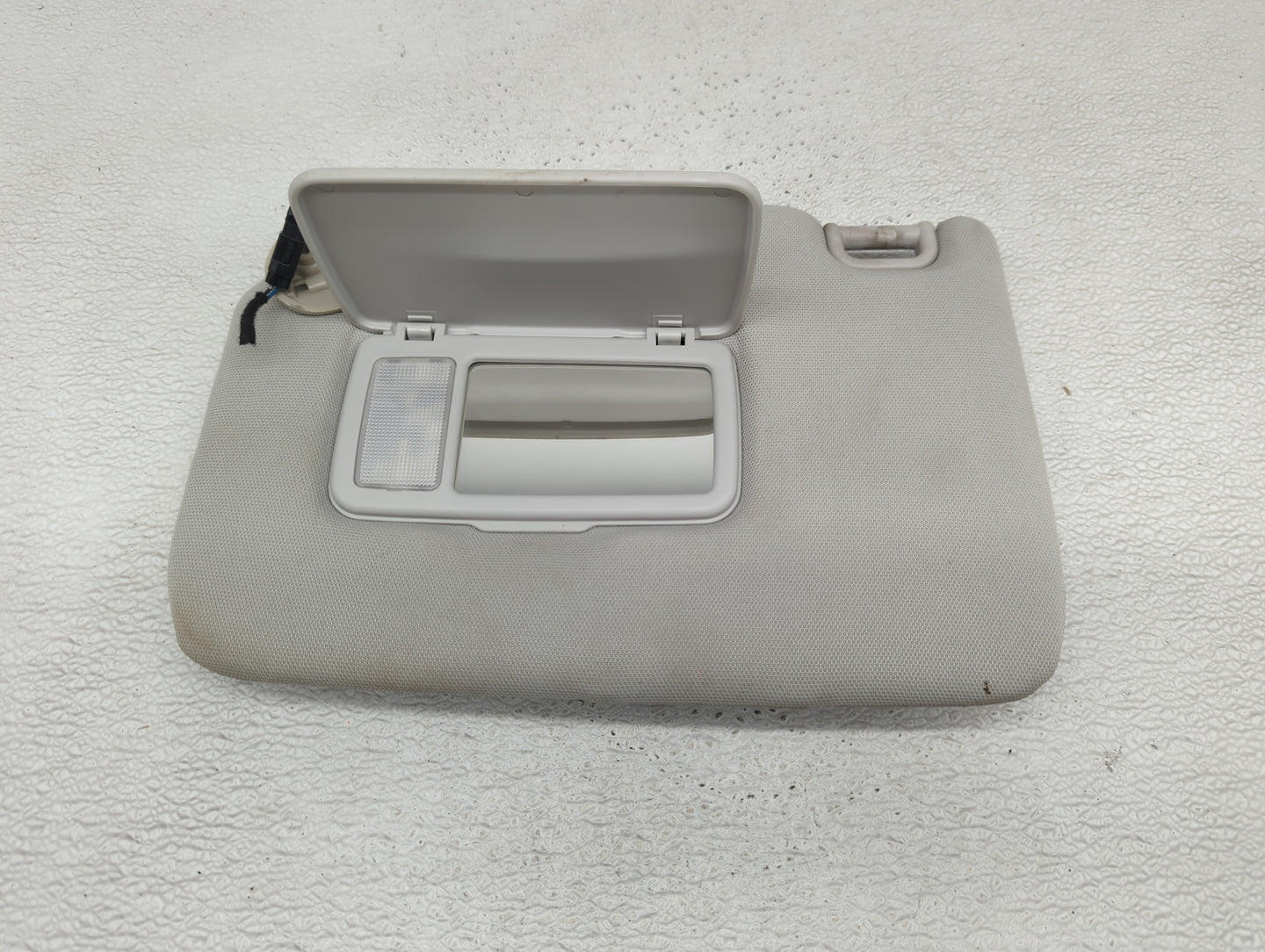 2017-2018 Subaru Forester Sun Visor Shade Replacement Driver Left Mirror Fits Fits 2017 2018 OEM Used Auto Parts - Oemusedau