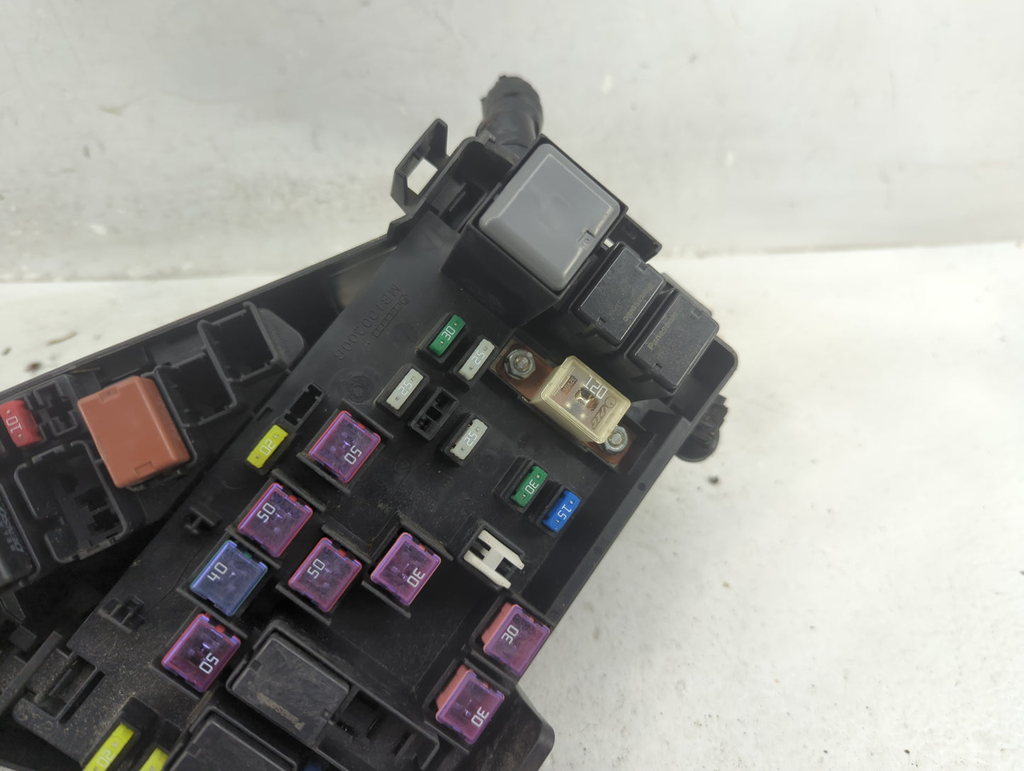 2017-2018 Subaru Forester Fusebox Fuse Box Panel Relay Module P/N:MB502000B Fits Fits 2017 2018 OEM Used Auto Parts - Oemuse