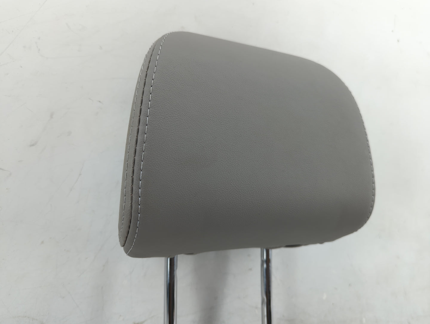 2017 Subaru Forester Headrest Head Rest Front Driver Passenger Seat Fits OEM Used Auto Parts - Oemusedautoparts1.com