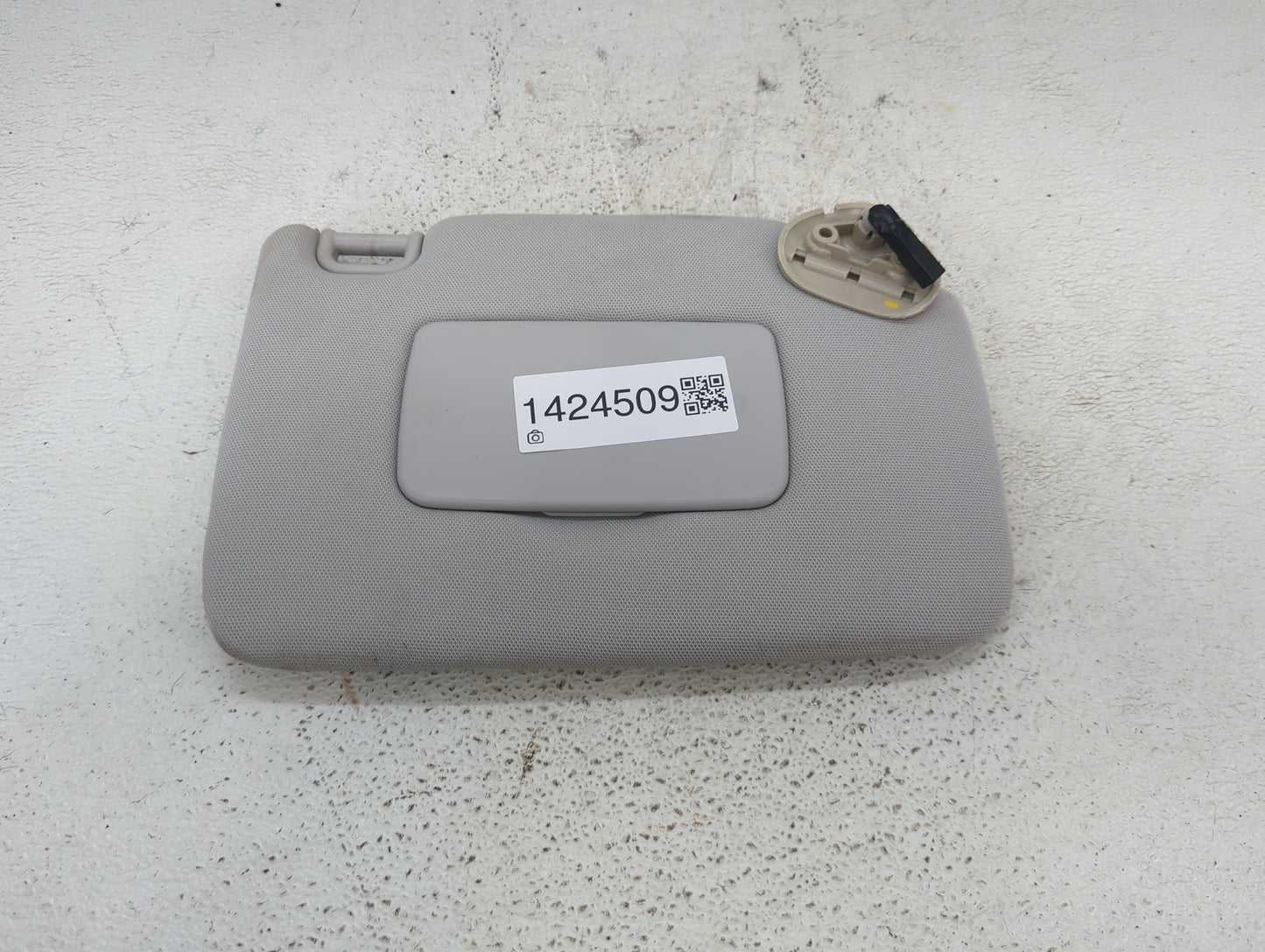 2017 Subaru Forester Sun Visor Shade Replacement Passenger Right Mirror Fits OEM Used Auto Parts - Oemusedautoparts1.com
