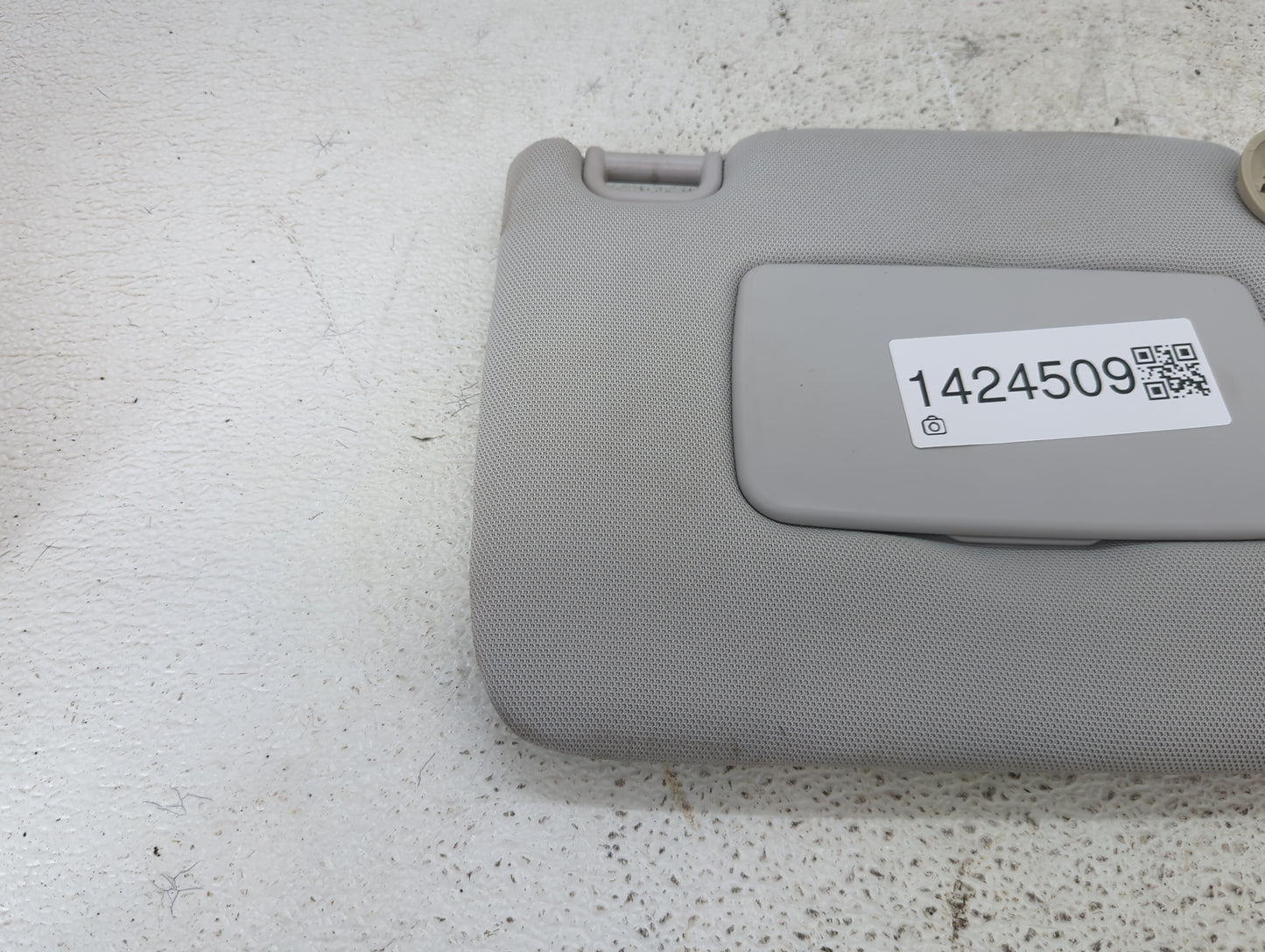 2017 Subaru Forester Sun Visor Shade Replacement Passenger Right Mirror Fits OEM Used Auto Parts - Oemusedautoparts1.com