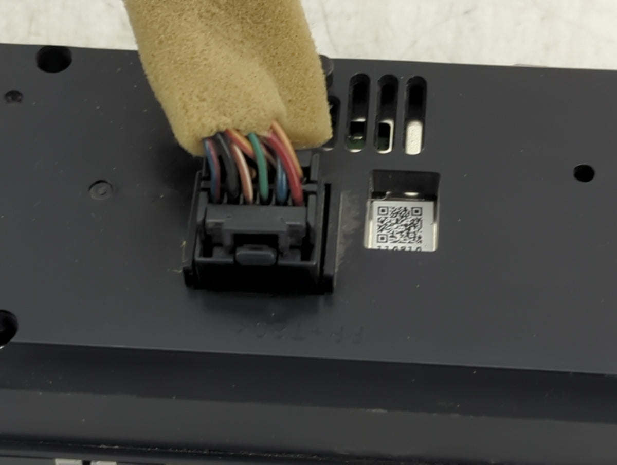 2017 Subaru Forester Information Radio Display Screen Black - Oemusedautoparts1.com