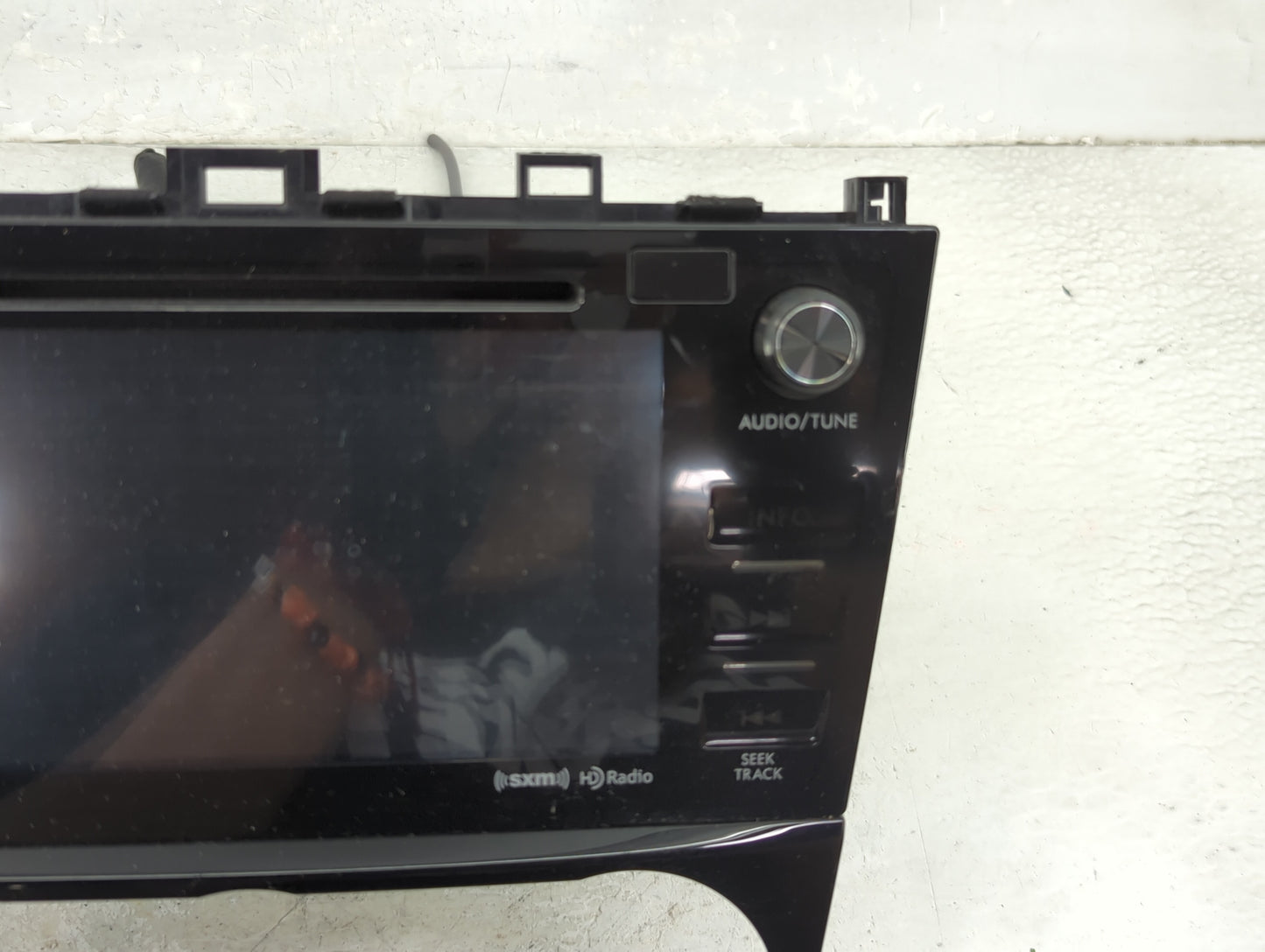 2017 Subaru Forester Radio AM FM Cd Player Receiver Replacement P/N:86201SG671 139000-14310101, FF678UM Fits OEM Used Auto P