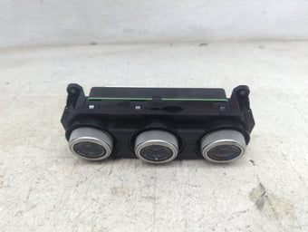 compare product 2017 Subaru Forester Climate Control Module Temperature AC/Heater Replacement P/N:72311SG520 T82922A B Fits OEM Used Auto Parts