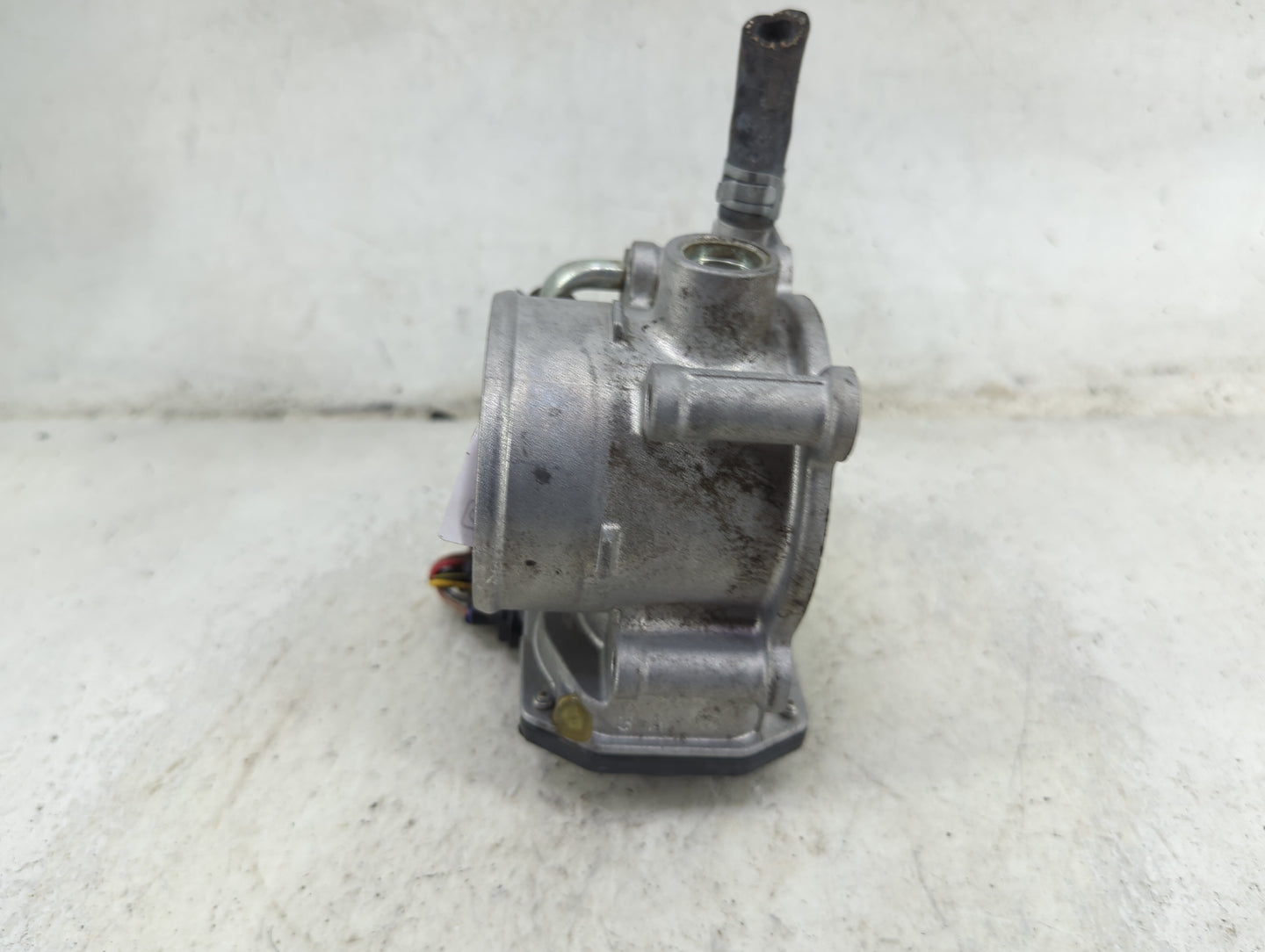 2011-2018 Subaru Forester Throttle Body P/N:16112AA380 12H12 1691, 2207 Fits Fits 2011 2012 2013 2014 2015 2016 2017 2018 OE