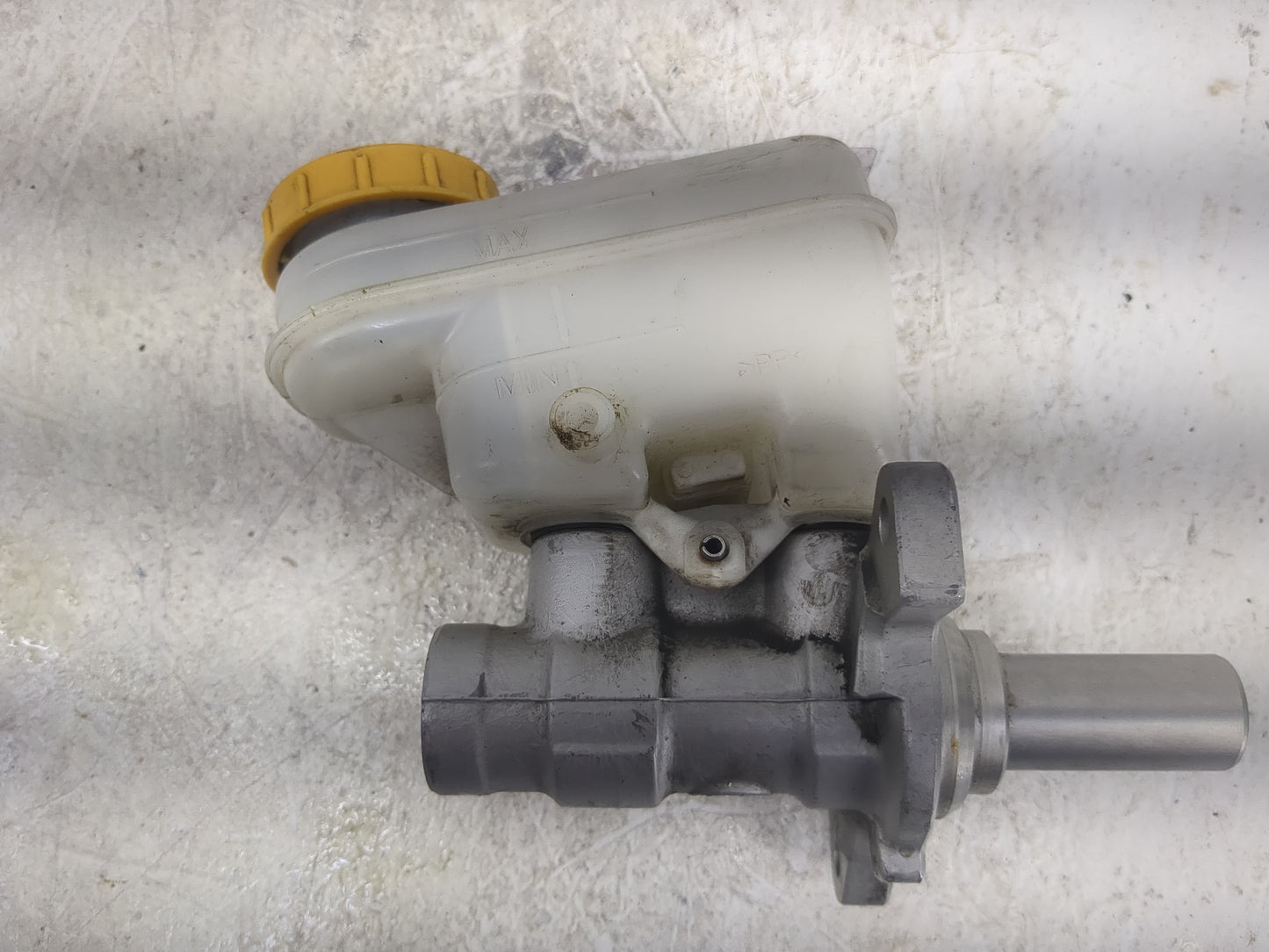 Subaru Forester Brake Master Cylinder 1497501 - Oemusedautoparts1.com