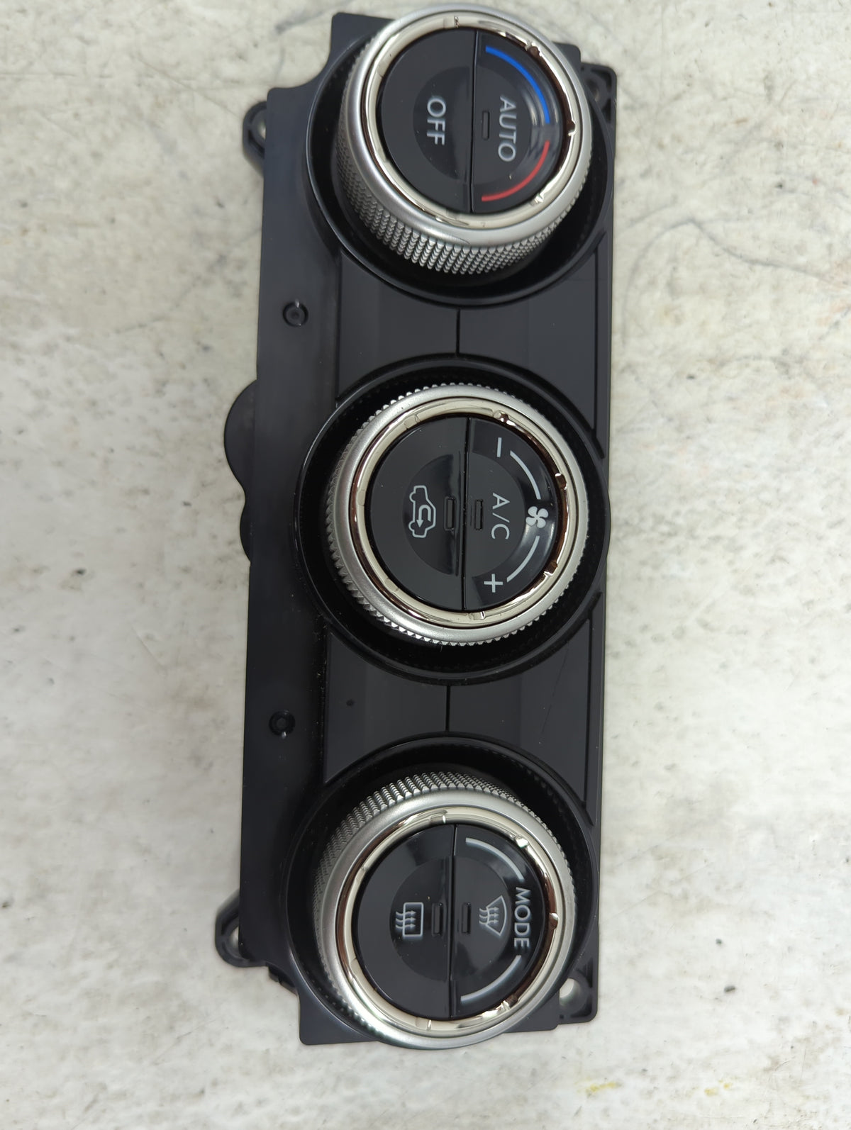 2017 Subaru Forester Climate Control Module Temperature AC/Heater Replacement P/N:72311SG521 Fits OEM Used Auto Parts - Oemu
