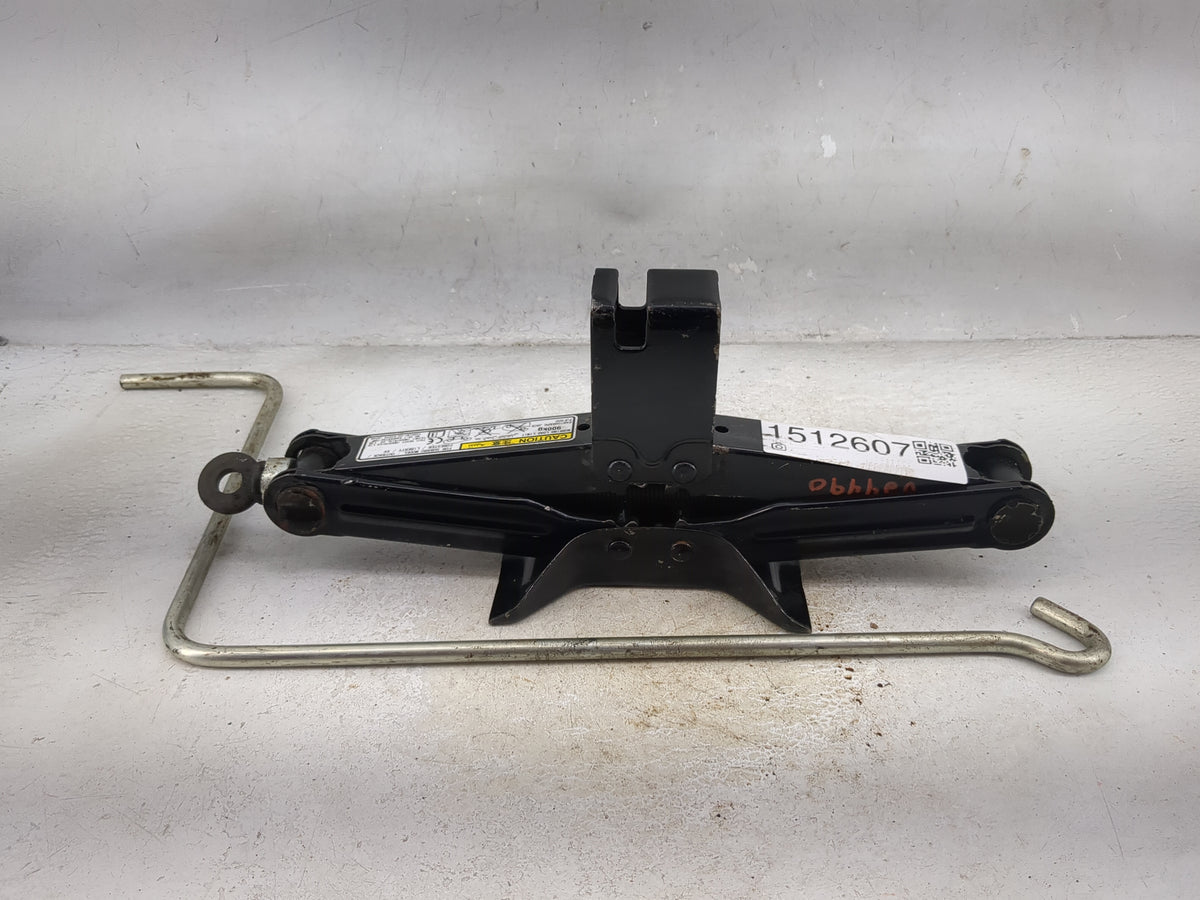 2017 Subaru Forester Spare Scissor Car Jack Black - Oemusedautoparts1.com