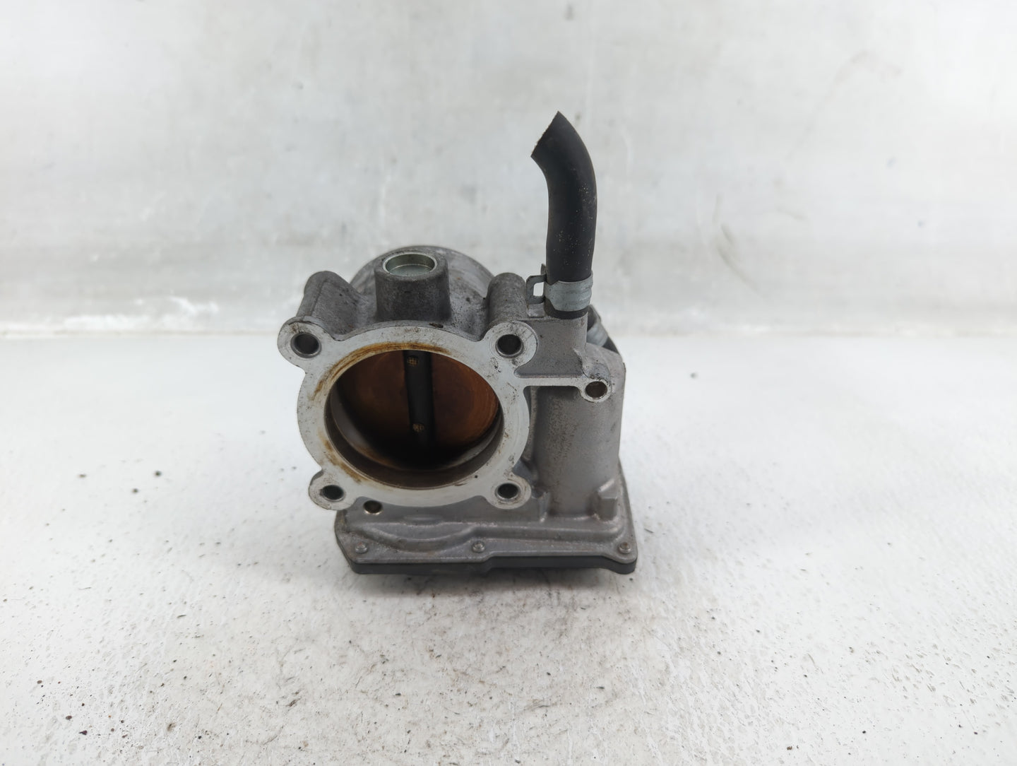2011-2018 Subaru Forester Throttle Body P/N:16112AA380 Fits Fits 2011 2012 2013 2014 2015 2016 2017 2018 OEM Used Auto Parts