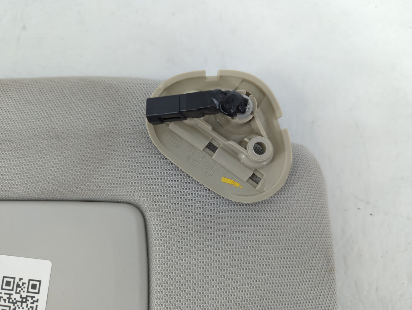2017 Subaru Forester Sun Visor Shade Replacement Passenger Right Mirror Fits OEM Used Auto Parts - Oemusedautoparts1.com
