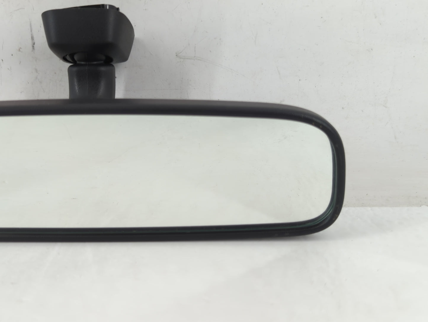 2017 Subaru Forester Interior Rear View Mirror Replacement OEM P/N:E4022197 E4042197 Fits OEM Used Auto Parts - Oemusedautop