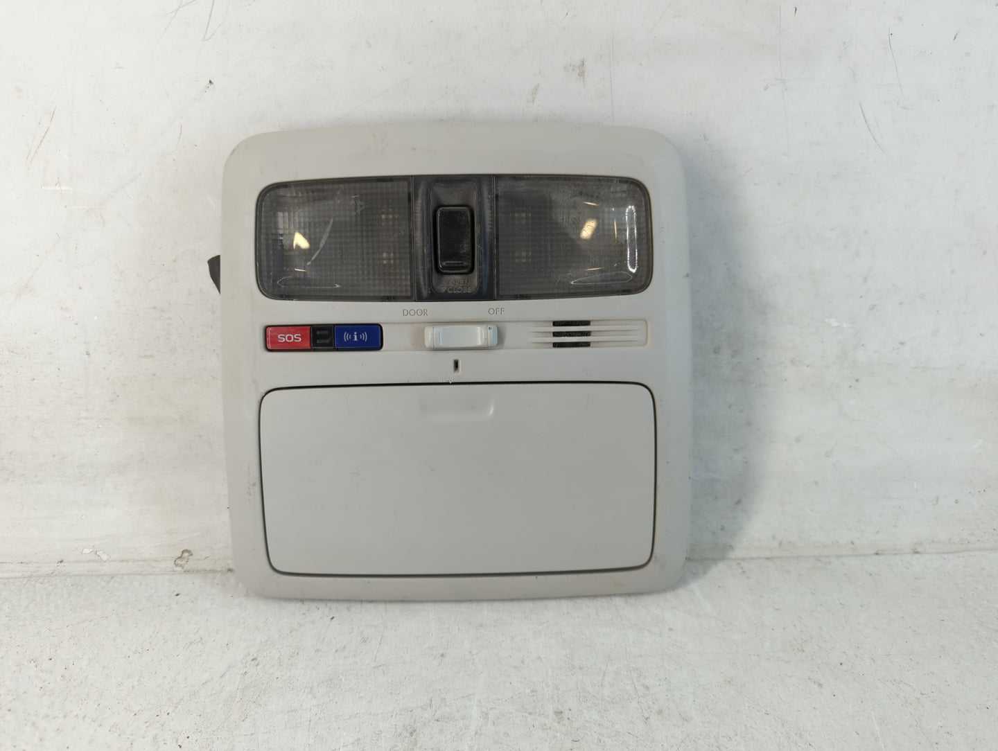 2017 Subaru Forester Overhead Roof Console - Oemusedautoparts1.com