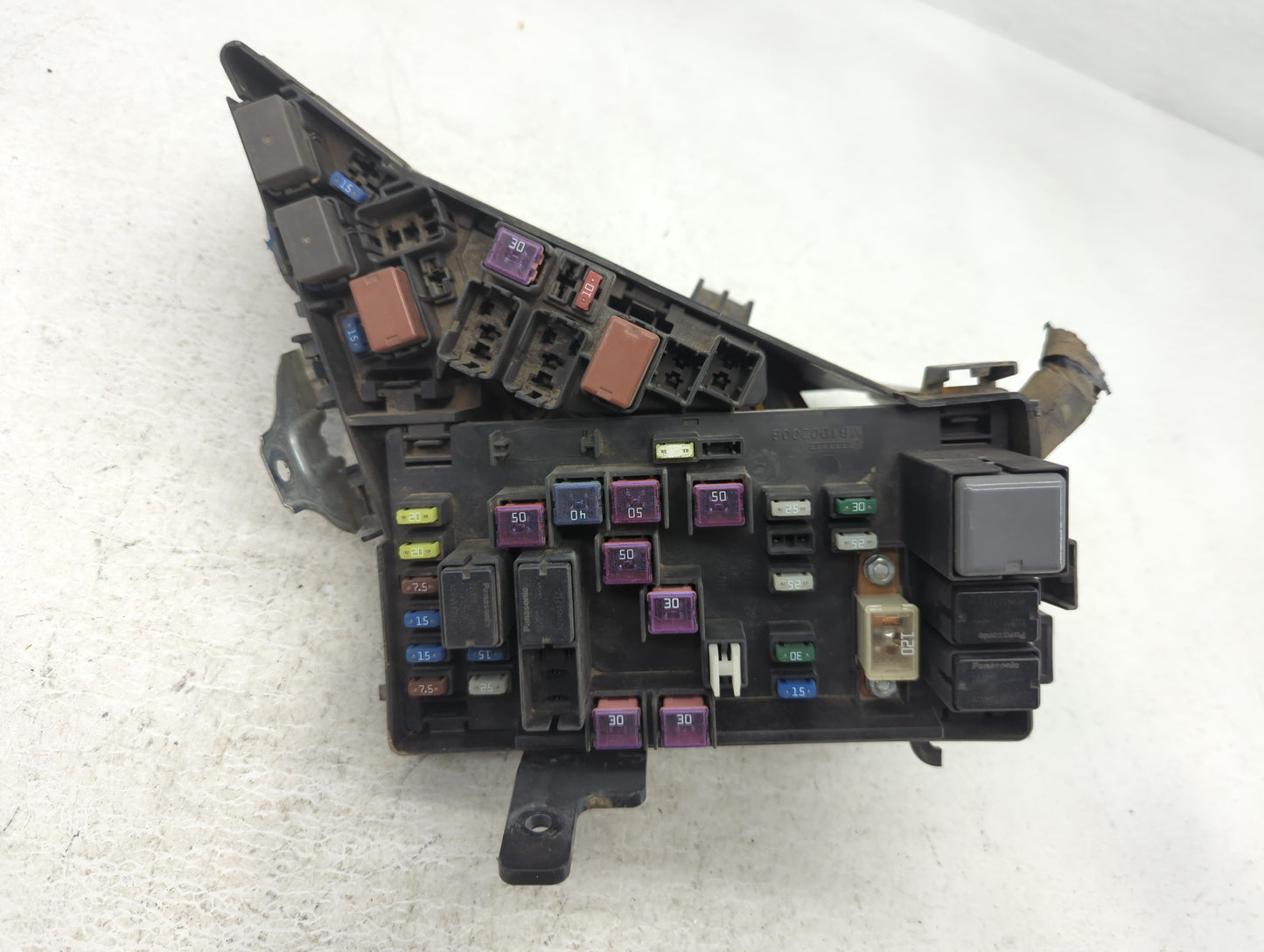 2017-2018 Subaru Forester Fusebox Fuse Box Panel Relay Module P/N:MB503607B Fits Fits 2017 2018 OEM Used Auto Parts - Oemuse