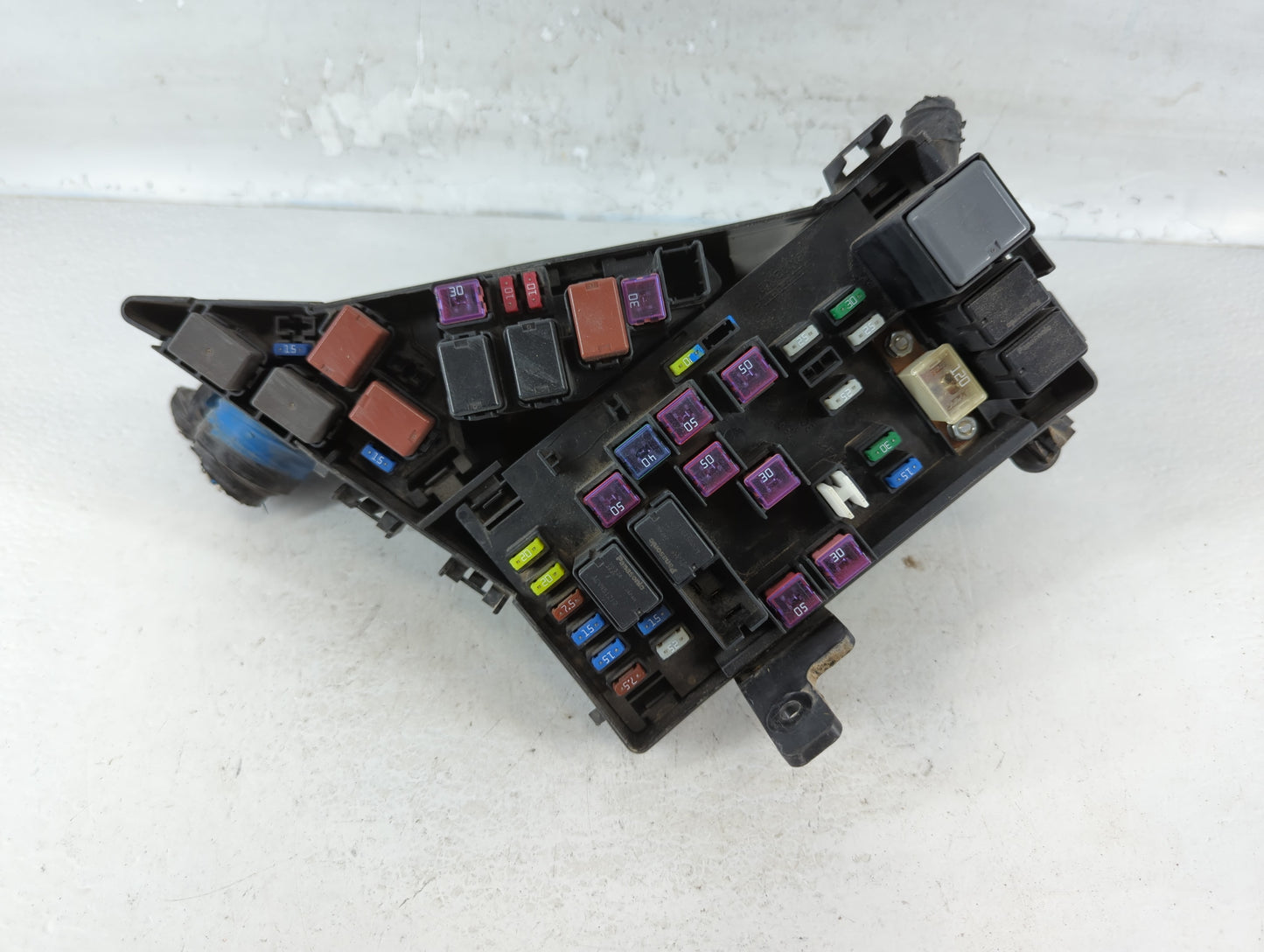 2016-2018 Subaru Forester Fusebox Fuse Box Panel Relay Module P/N:MB100200B Fits Fits 2016 2017 2018 OEM Used Auto Parts - O