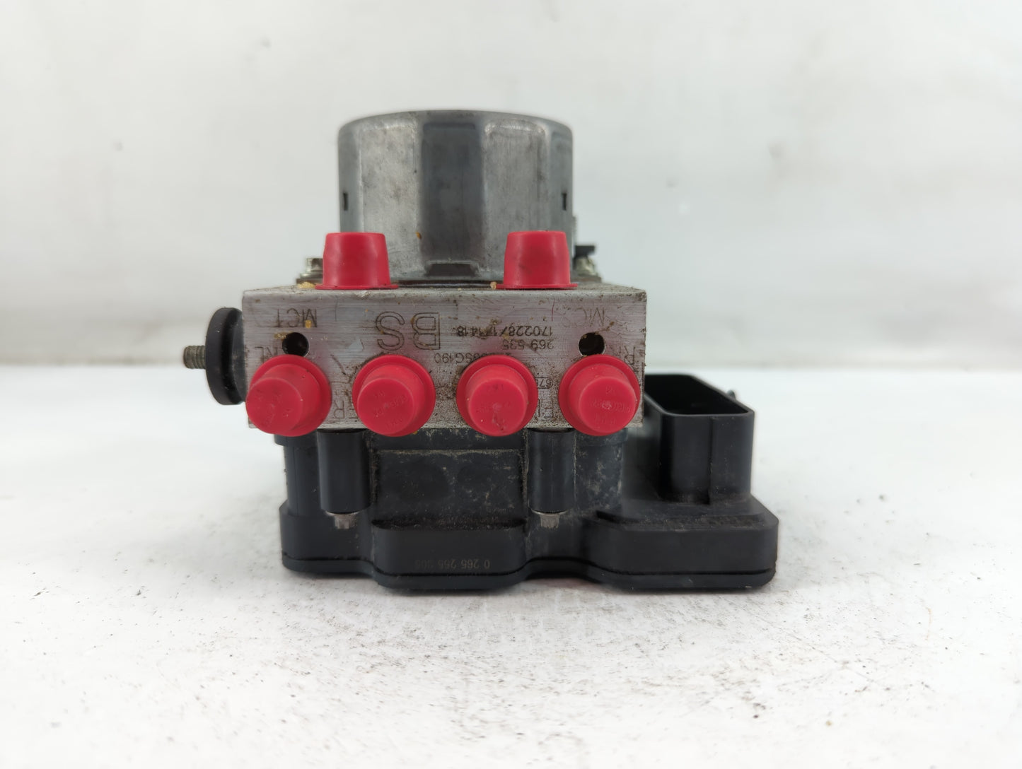 2017 Subaru Forester ABS Pump Control Module Replacement P/N:170228 269 535 Fits OEM Used Auto Parts - Oemusedautoparts1.com