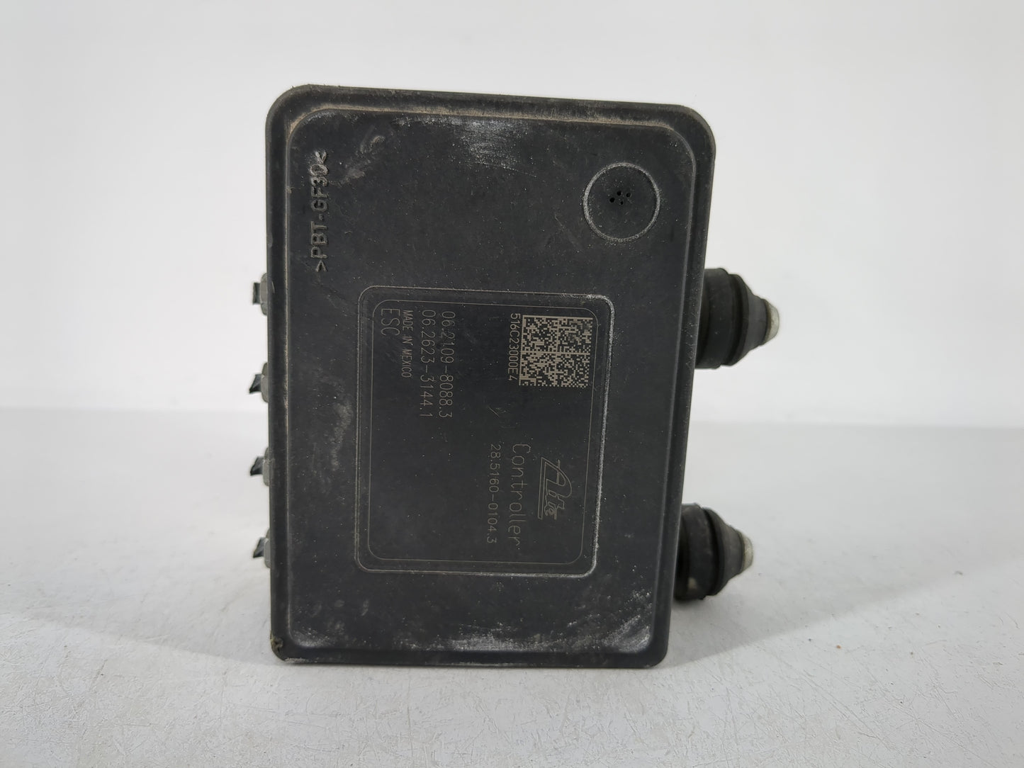 2017-2021 Subaru Impreza ABS Pump Control Module Replacement P/N:27596FL00A Fits Fits 2017 2018 2019 2020 2021 OEM Used Auto