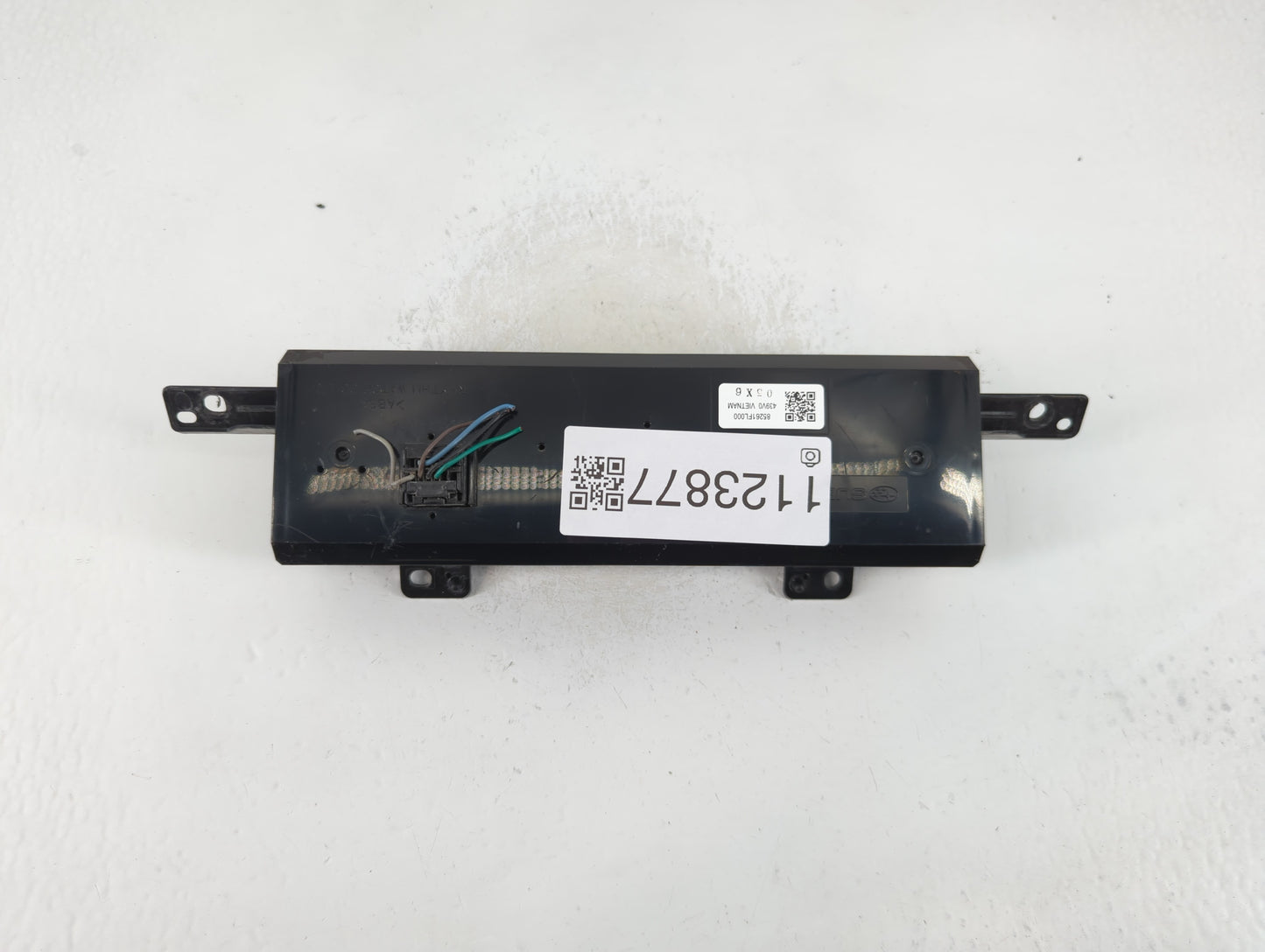 2017-2018 Subaru Impreza Information Display Screen - Oemusedautoparts1.com