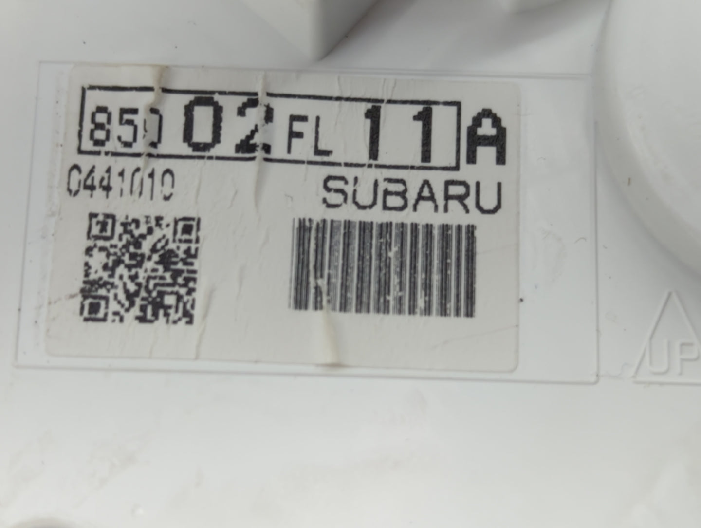 2017-2019 Subaru Impreza Instrument Cluster Speedometer Gauges P/N:85002FL11A Fits Fits 2017 2018 2019 OEM Used Auto Parts -