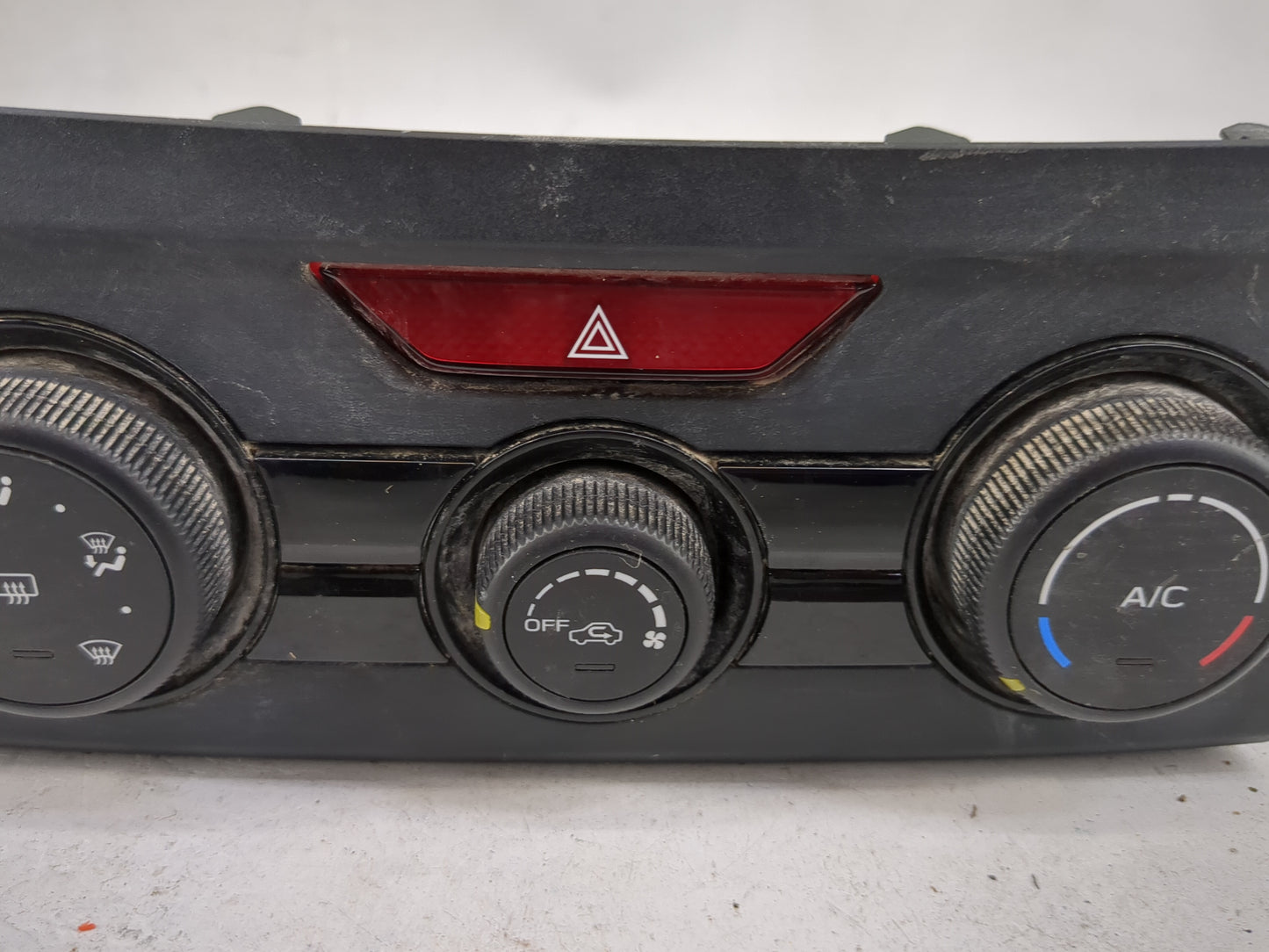 2017 Subaru Impreza Climate Control Module Temperature AC/Heater Replacement P/N:AA018763-1321 Fits OEM Used Auto Parts - Oe