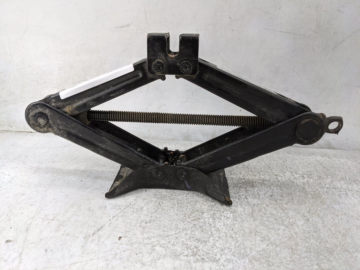 2017 Subaru Impreza Spare Scissor Car Jack - Oemusedautoparts1.com