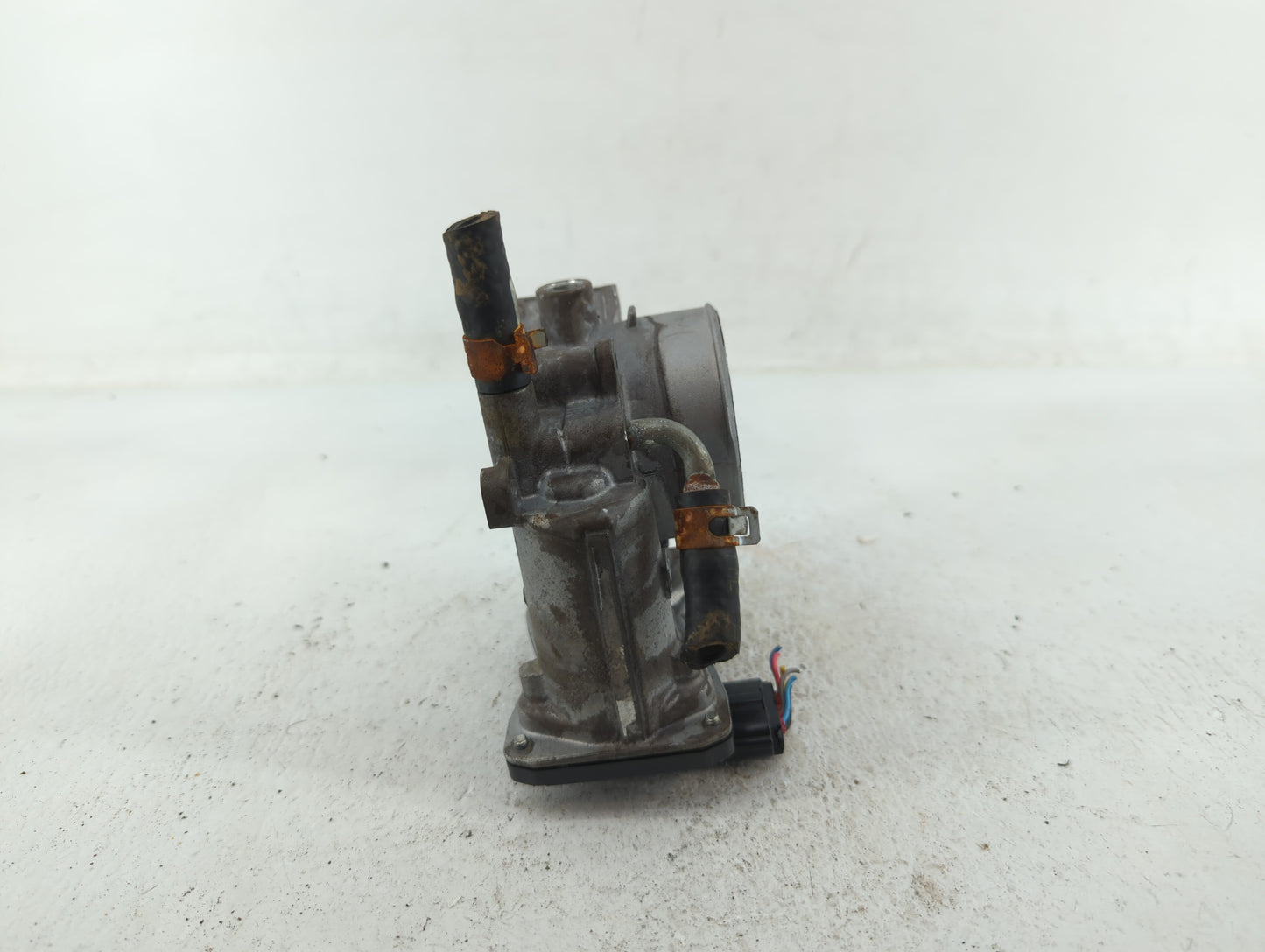 2017-2022 Subaru Impreza Throttle Body P/N:16112AA470 Fits Fits 2017 2018 2019 2020 2021 2022 OEM Used Auto Parts - Oemuseda