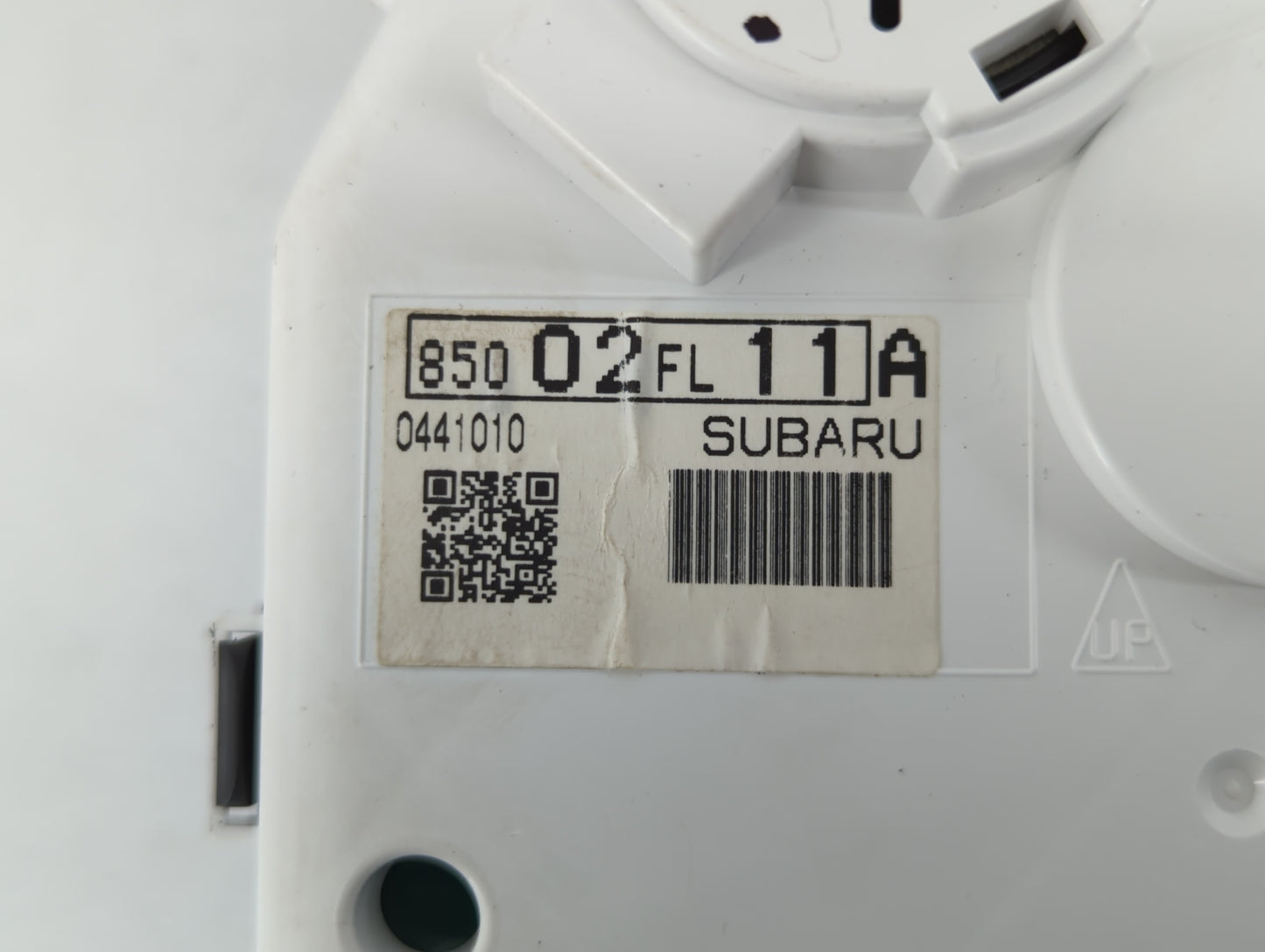 2017-2019 Subaru Impreza Instrument Cluster Speedometer Gauges P/N:85002FL11A Fits Fits 2017 2018 2019 OEM Used Auto Parts -