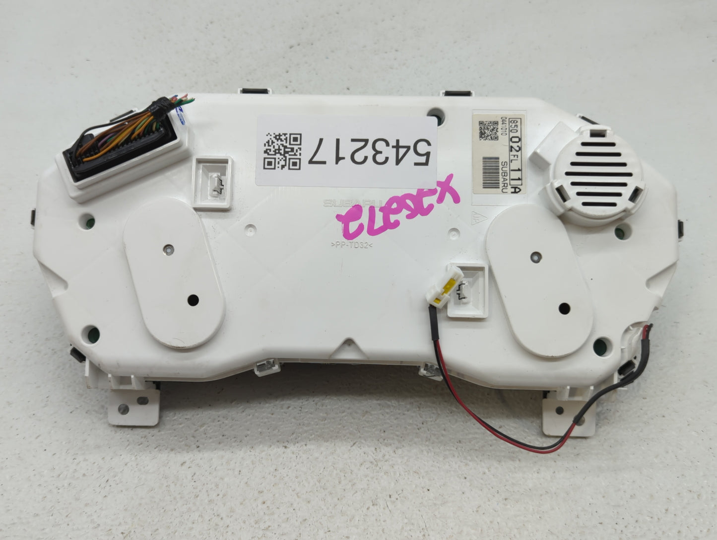 2017-2019 Subaru Impreza Instrument Cluster Speedometer Gauges P/N:85002FL11A Fits Fits 2017 2018 2019 OEM Used Auto Parts -