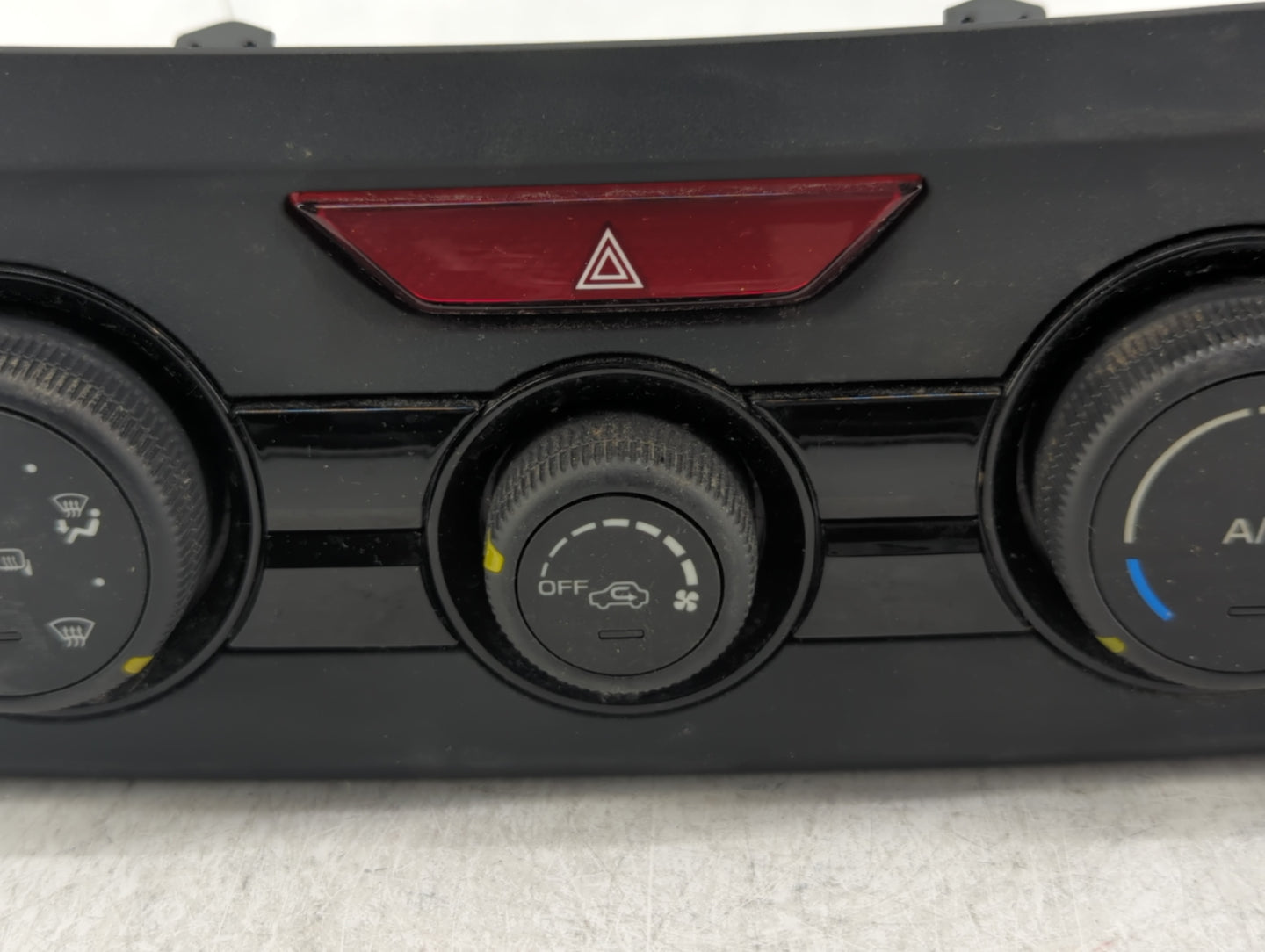 2017-2022 Subaru Impreza Climate Control Module Temperature AC/Heater Replacement P/N:72311FL51A AA016783-1341 Fits OEM Used