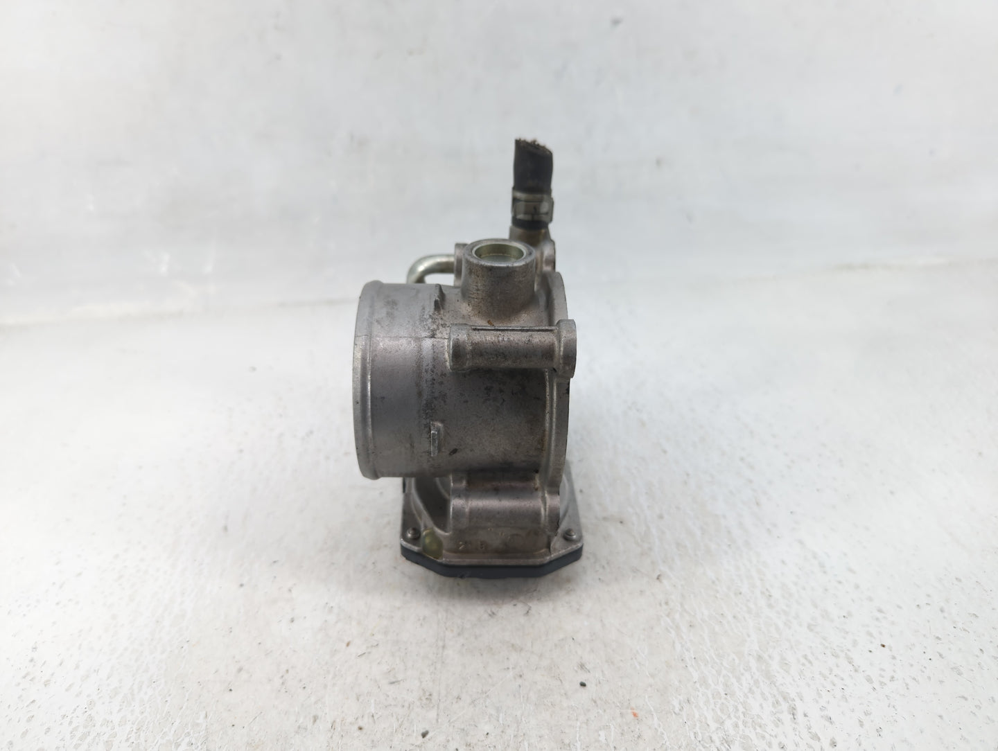 2017-2022 Subaru Impreza Throttle Body P/N:16112AA380 Fits Fits 2017 2018 2019 2020 2021 2022 OEM Used Auto Parts - Oemuseda