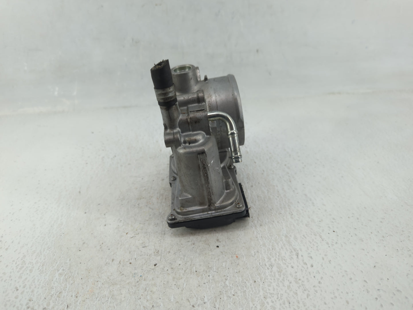 2017-2022 Subaru Impreza Throttle Body P/N:16112AA380 Fits Fits 2017 2018 2019 2020 2021 2022 OEM Used Auto Parts - Oemuseda