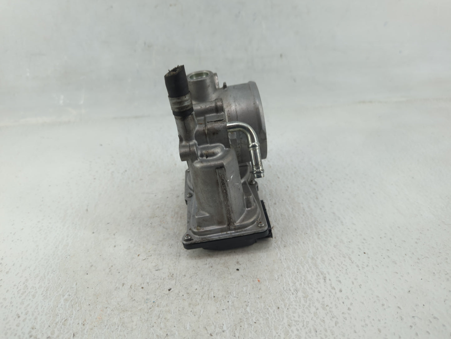 2017-2022 Subaru Impreza Throttle Body P/N:16112AA380 Fits Fits 2017 2018 2019 2020 2021 2022 OEM Used Auto Parts - Oemuseda