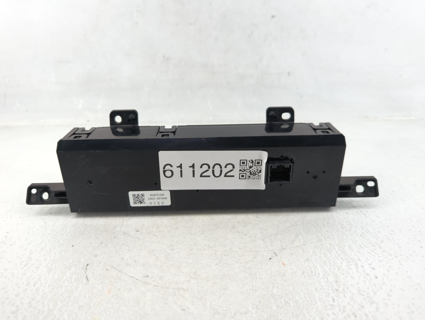 2017-2018 Subaru Impreza Information Display Screen - Oemusedautoparts1.com