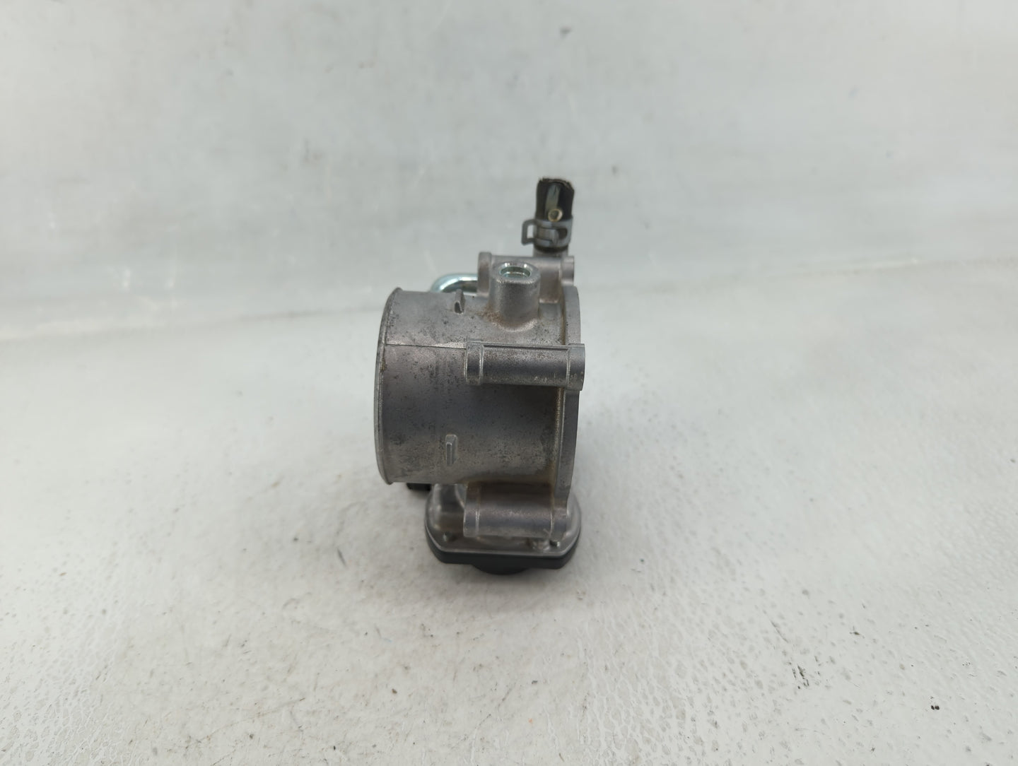 2017-2022 Subaru Impreza Throttle Body P/N:2010 00861 12T01, 16112AA470 Fits Fits 2017 2018 2019 2020 2021 2022 OEM Used Aut