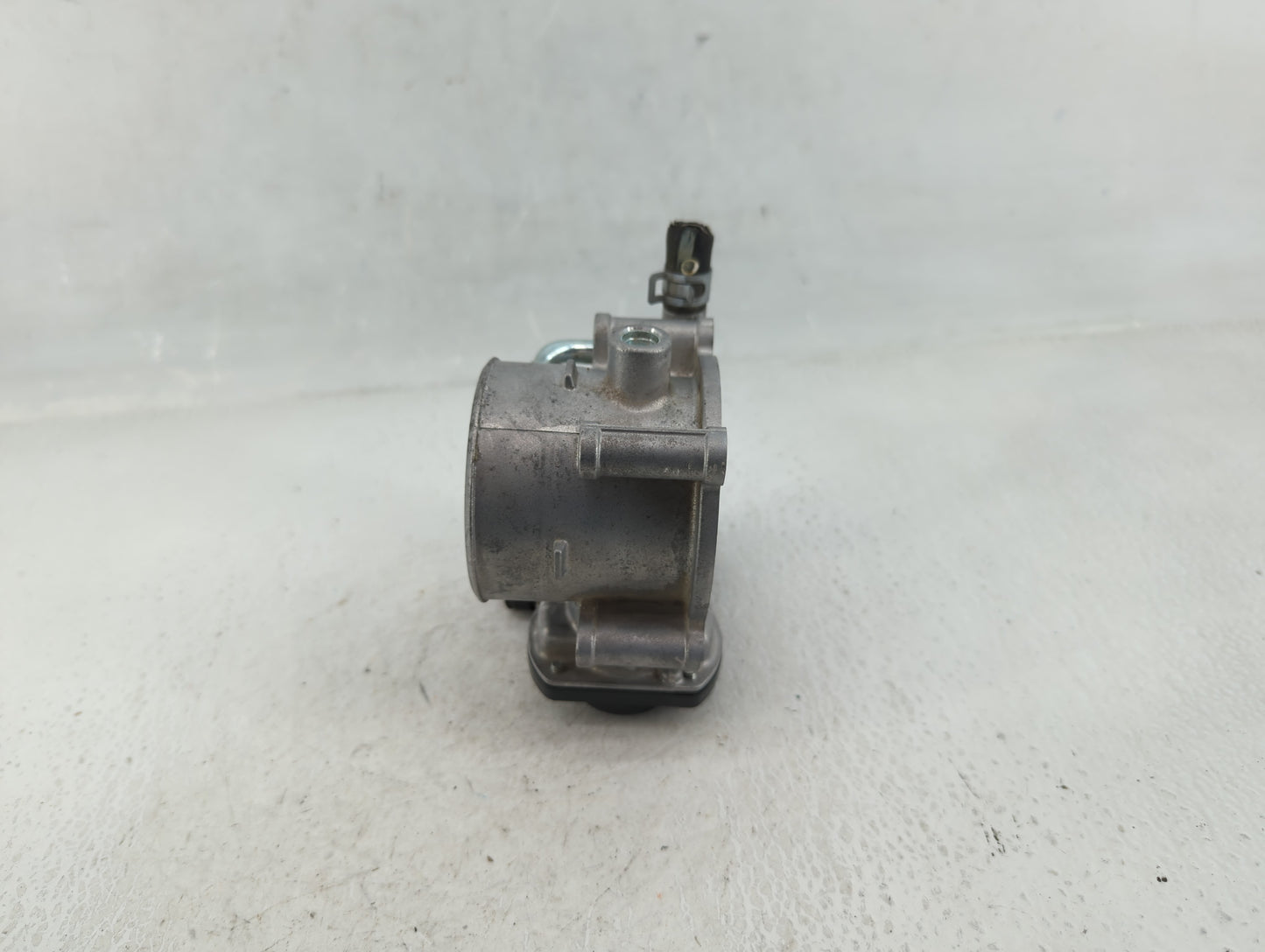 2017-2022 Subaru Impreza Throttle Body P/N:2010 00861 12T01, 16112AA470 Fits Fits 2017 2018 2019 2020 2021 2022 OEM Used Aut