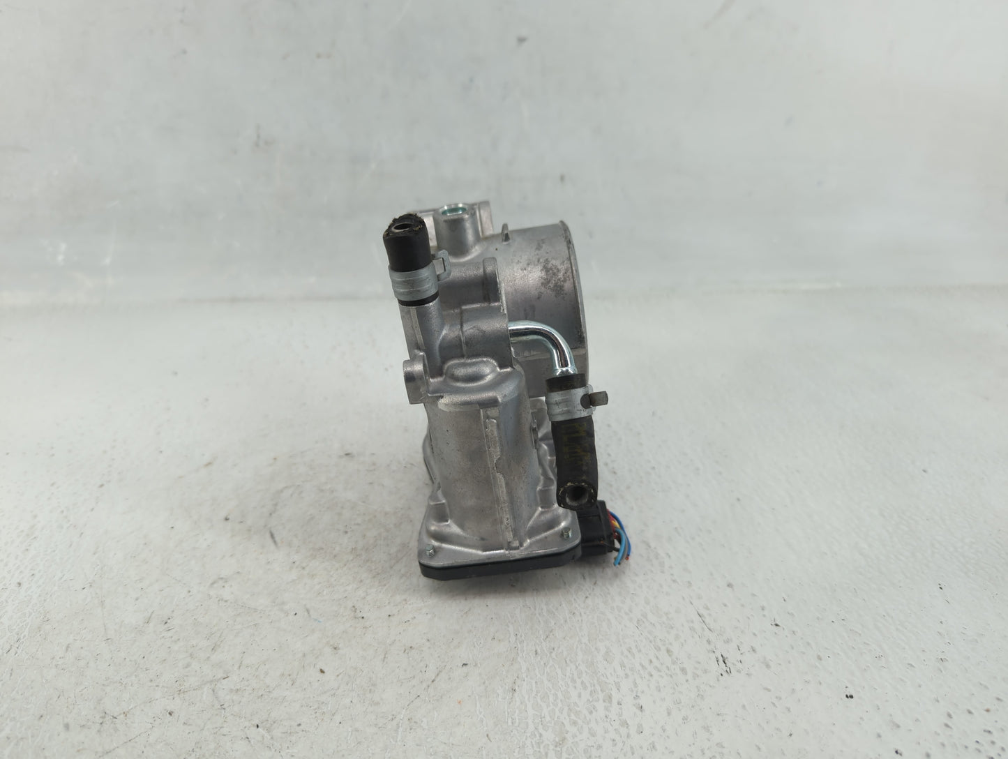 2017-2022 Subaru Impreza Throttle Body P/N:2010 00861 12T01, 16112AA470 Fits Fits 2017 2018 2019 2020 2021 2022 OEM Used Aut
