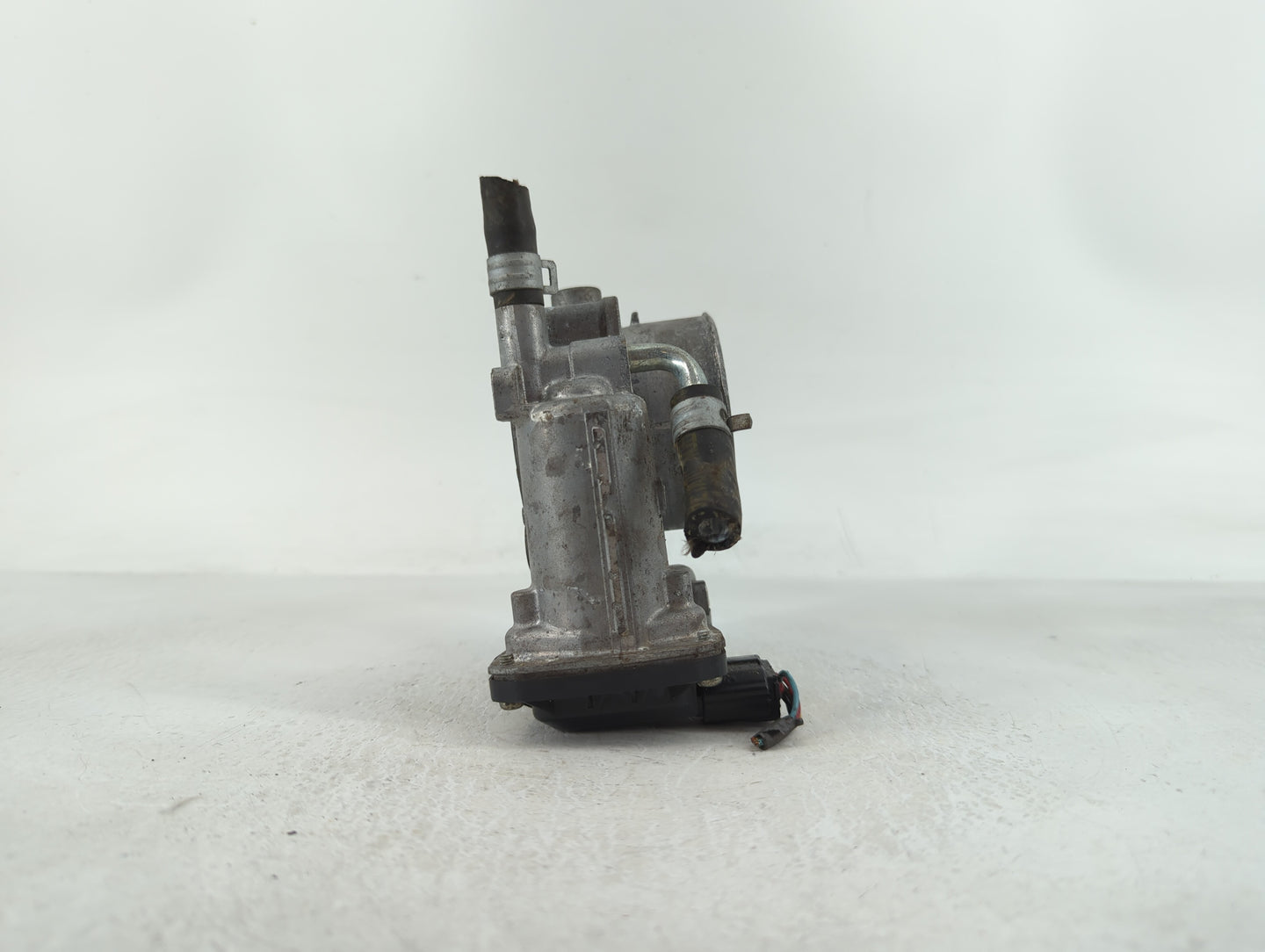 2017-2022 Subaru Impreza Throttle Body P/N:12T08 2010 16112AA470 Fits Fits 2017 2018 2019 2020 2021 2022 OEM Used Auto Parts
