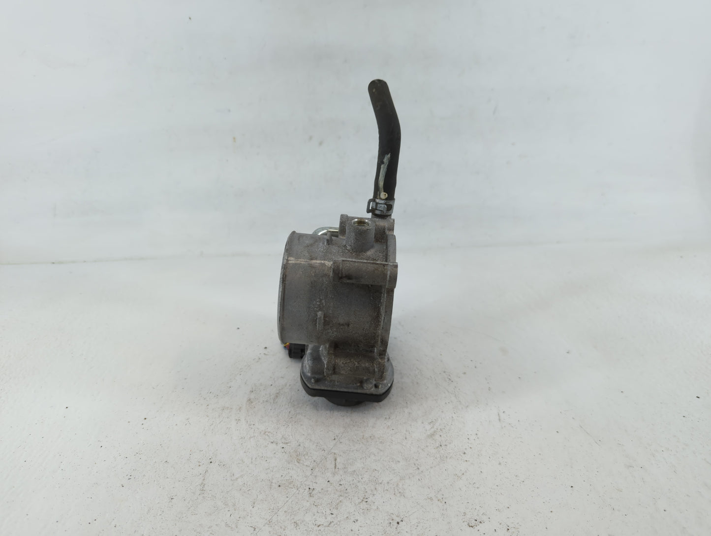 2017-2022 Subaru Impreza Throttle Body P/N:4U26 2010 16112AA470 Fits Fits 2017 2018 2019 2020 2021 2022 OEM Used Auto Parts 