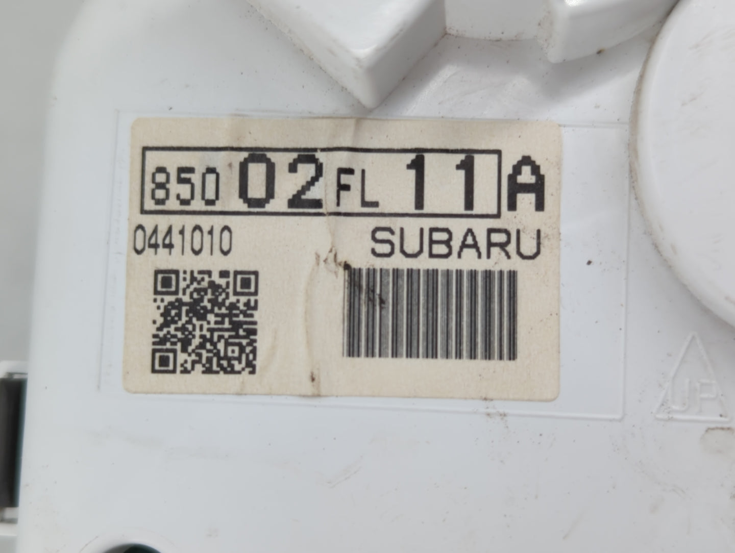 2017-2019 Subaru Impreza Instrument Cluster Speedometer Gauges P/N:85002FL11A Fits Fits 2017 2018 2019 OEM Used Auto Parts -