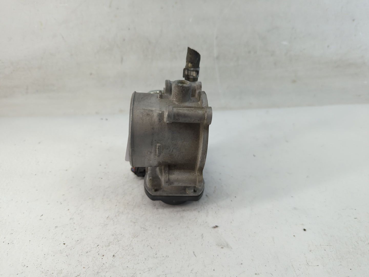 2017-2022 Subaru Impreza Throttle Body P/N:16112AA470 Fits Fits 2017 2018 2019 2020 2021 2022 OEM Used Auto Parts - Oemuseda